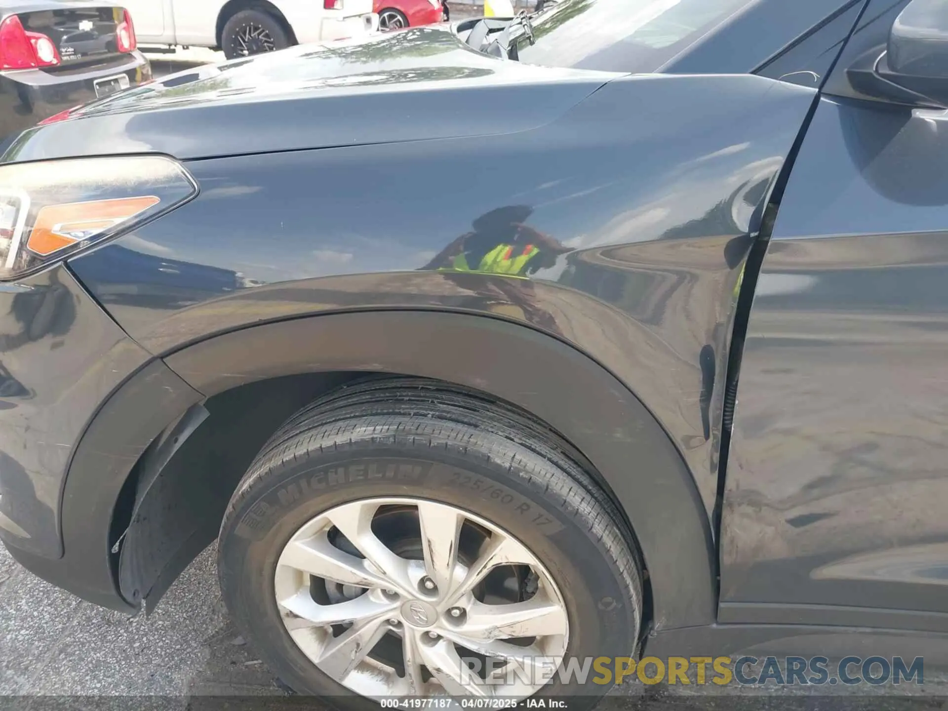 6 Photograph of a damaged car KM8J2CA41KU028950 HYUNDAI TUCSON 2019