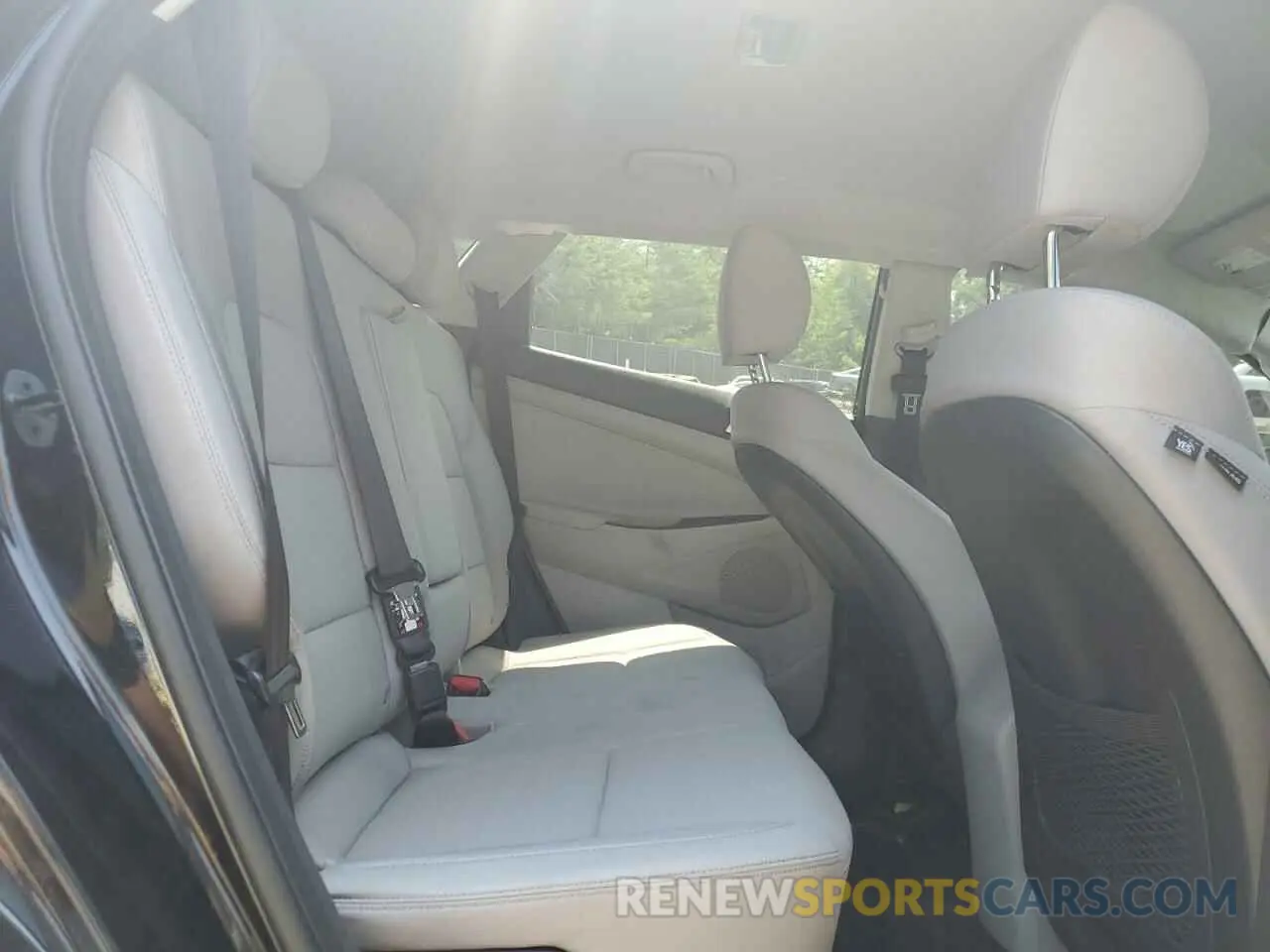 11 Photograph of a damaged car KM8J2CA41KU071796 HYUNDAI TUCSON 2019