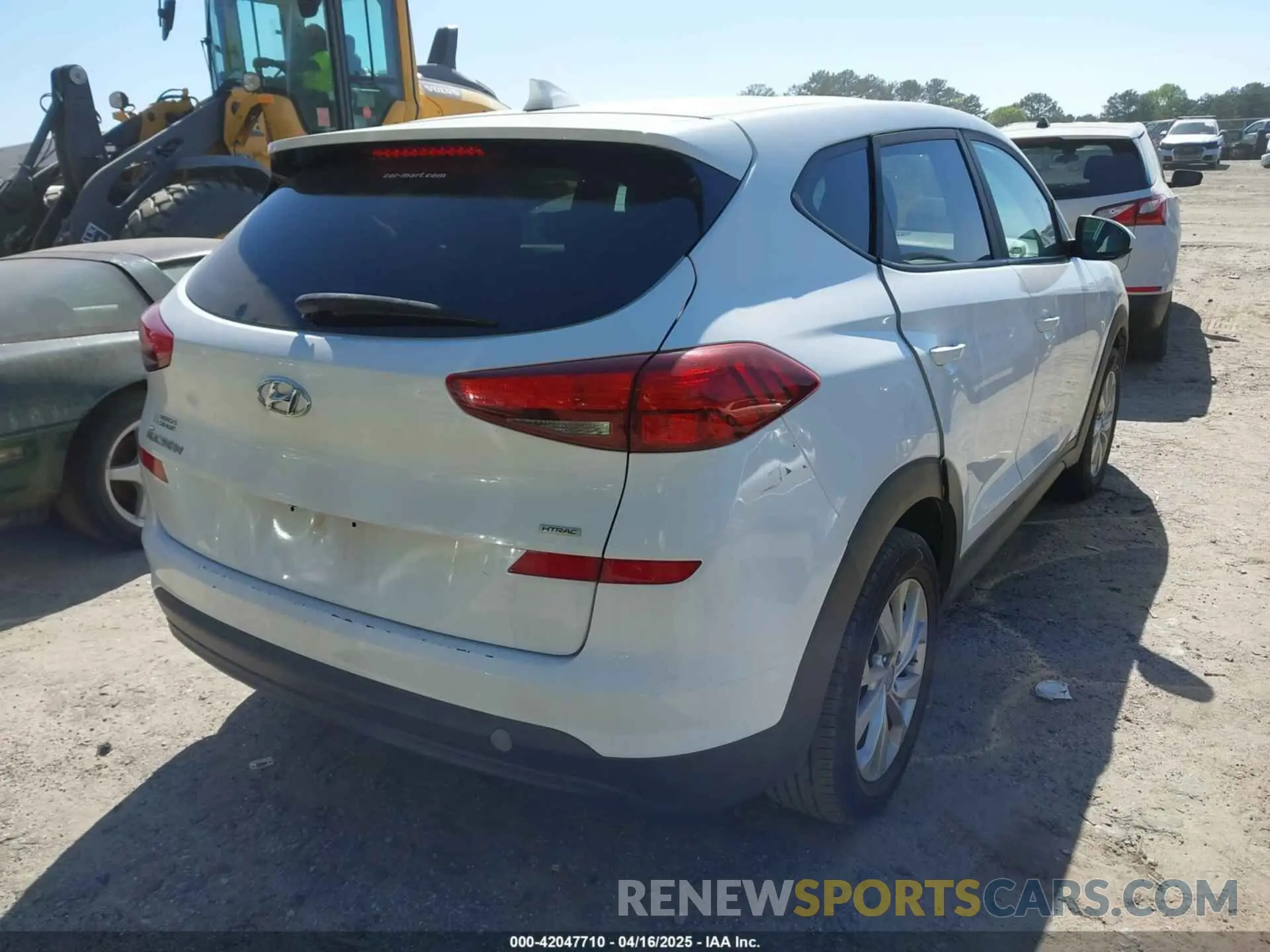 4 Photograph of a damaged car KM8J2CA41KU909597 HYUNDAI TUCSON 2019