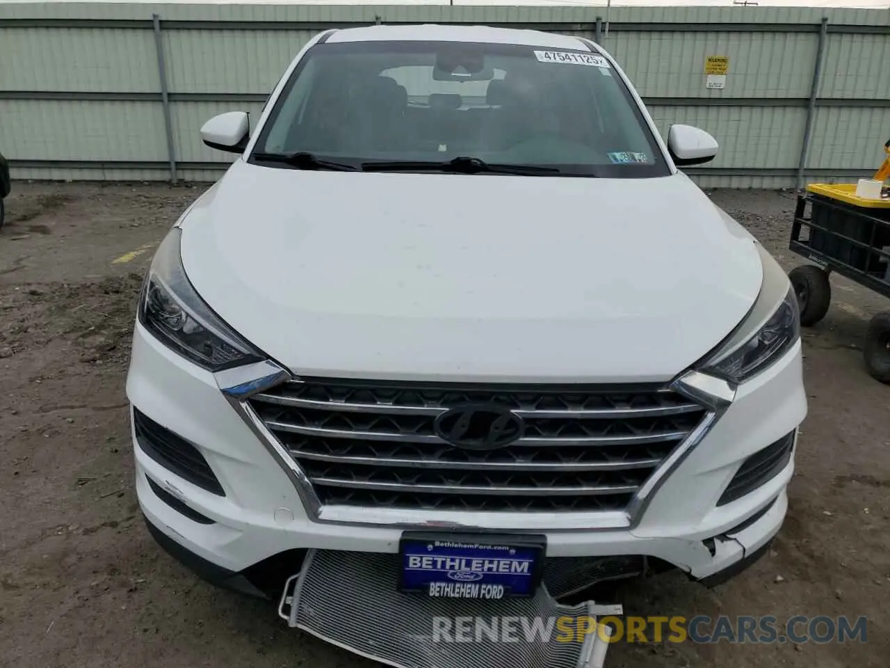 5 Photograph of a damaged car KM8J2CA41KU912189 HYUNDAI TUCSON 2019