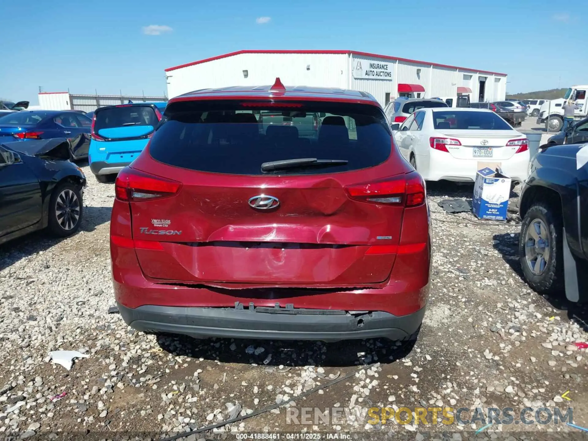 16 Photograph of a damaged car KM8J2CA41KU926156 HYUNDAI TUCSON 2019