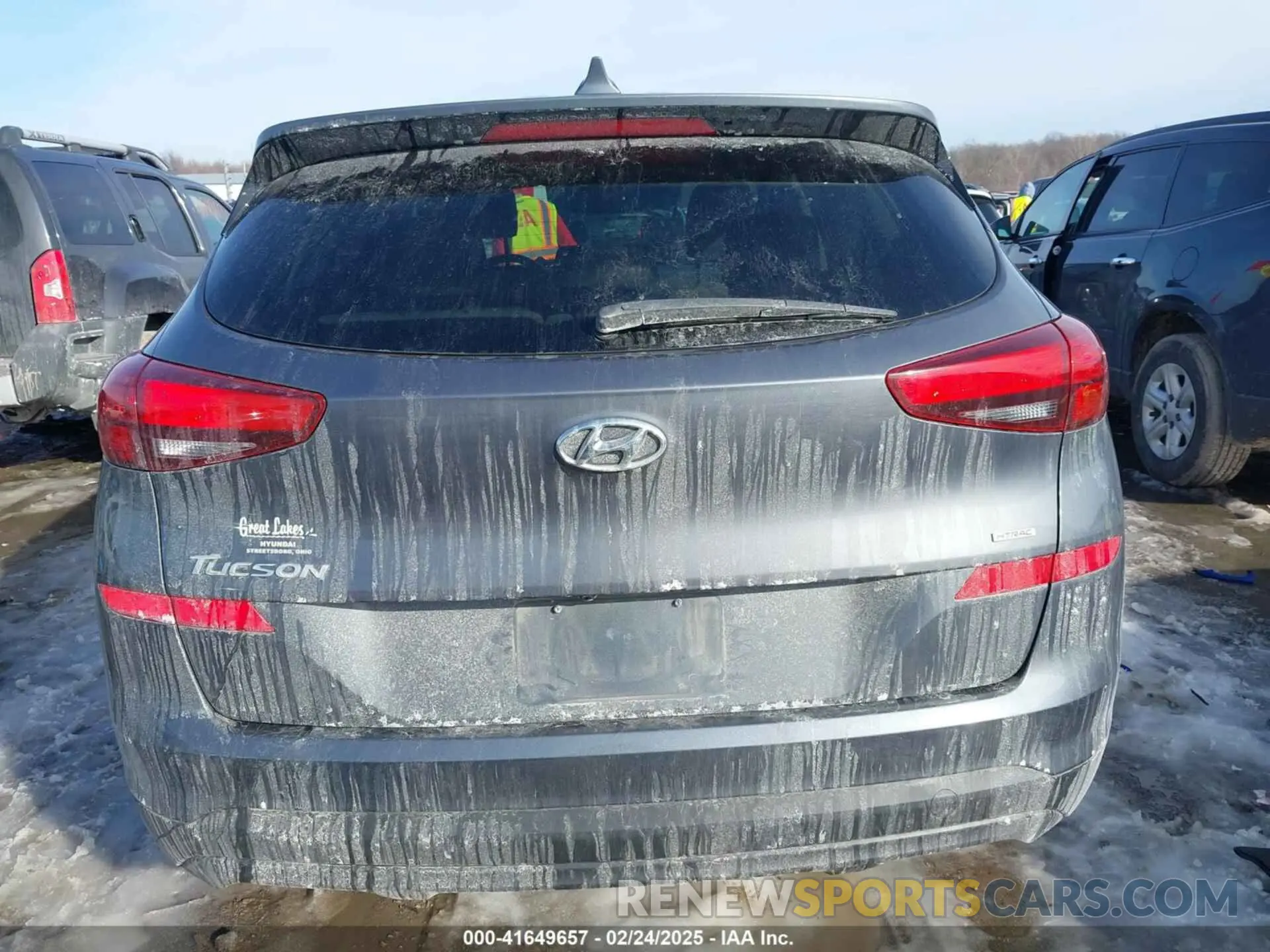 15 Photograph of a damaged car KM8J2CA42KU053551 HYUNDAI TUCSON 2019