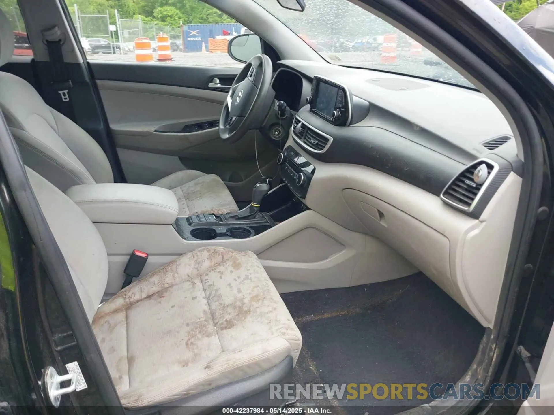 5 Фотография поврежденного автомобиля KM8J2CA42KU865075 HYUNDAI TUCSON 2019