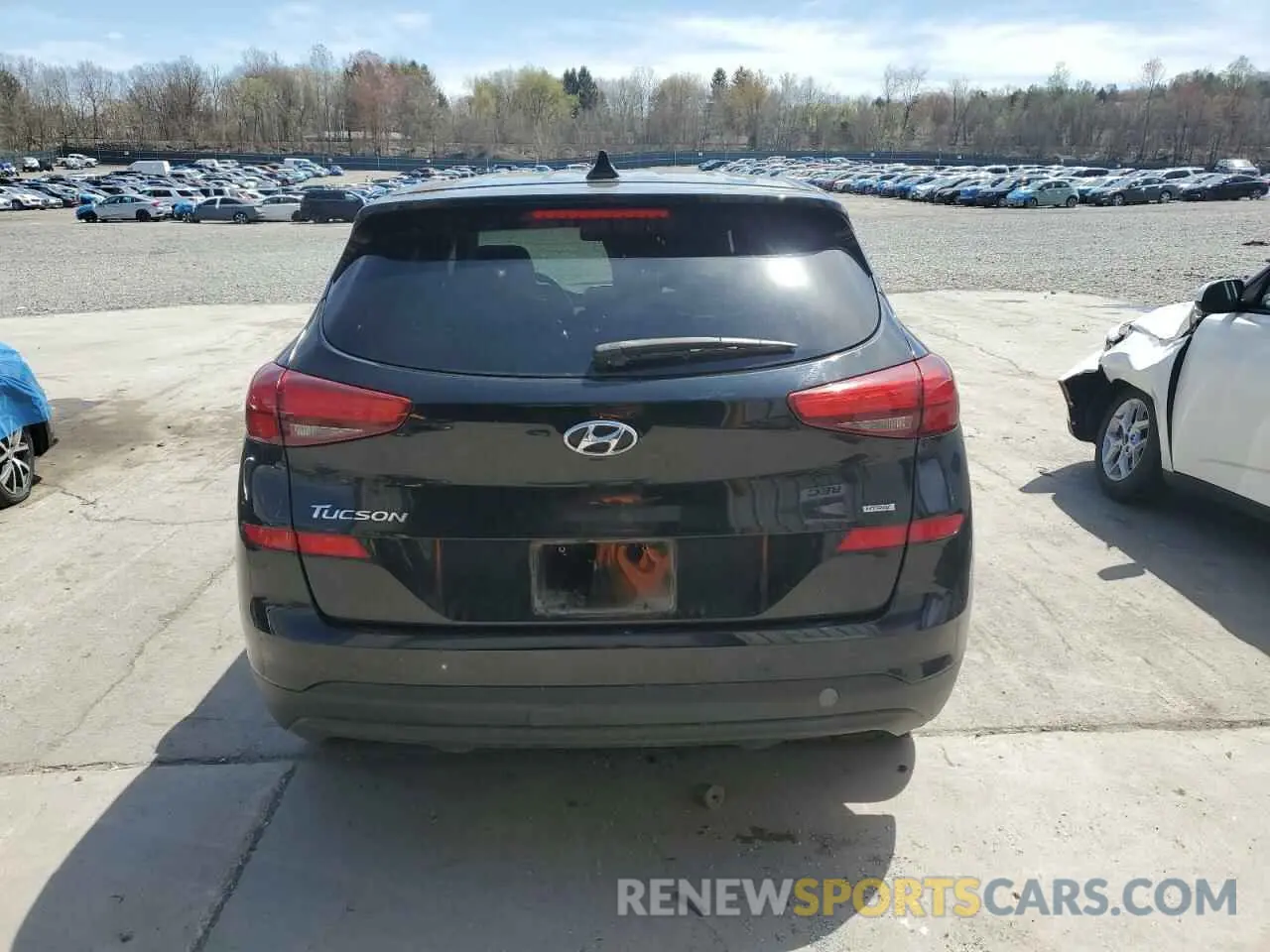 6 Photograph of a damaged car KM8J2CA42KU898903 HYUNDAI TUCSON 2019
