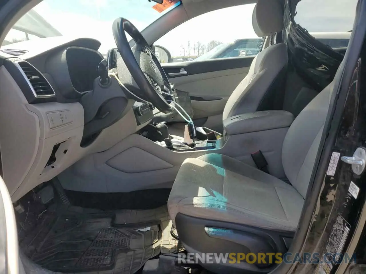 7 Photograph of a damaged car KM8J2CA42KU898903 HYUNDAI TUCSON 2019