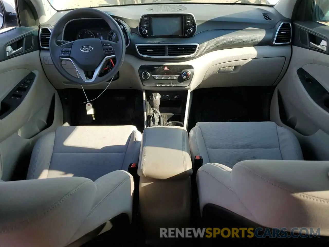 8 Photograph of a damaged car KM8J2CA42KU940986 HYUNDAI TUCSON 2019
