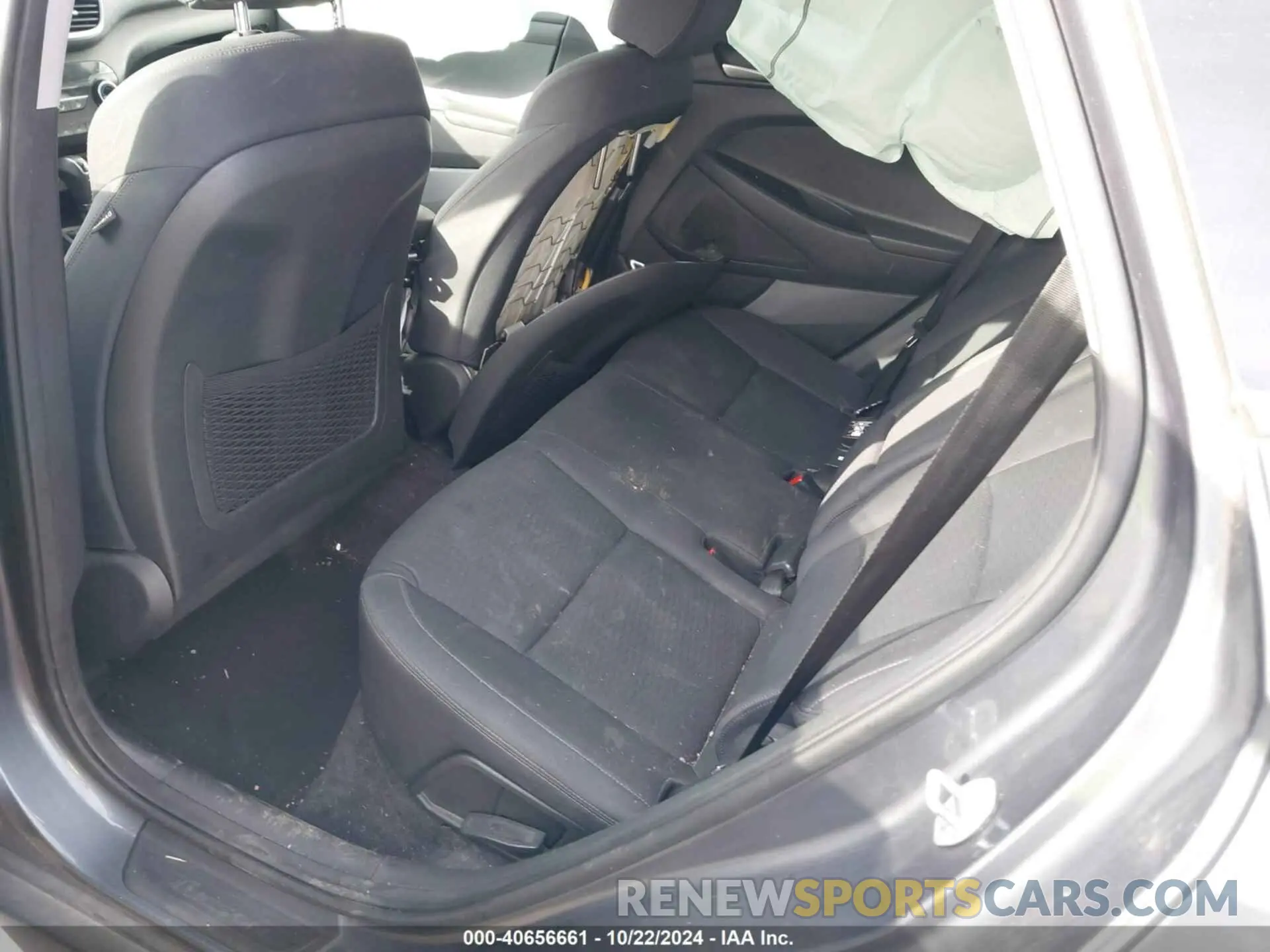 8 Photograph of a damaged car KM8J2CA44KU030921 HYUNDAI TUCSON 2019