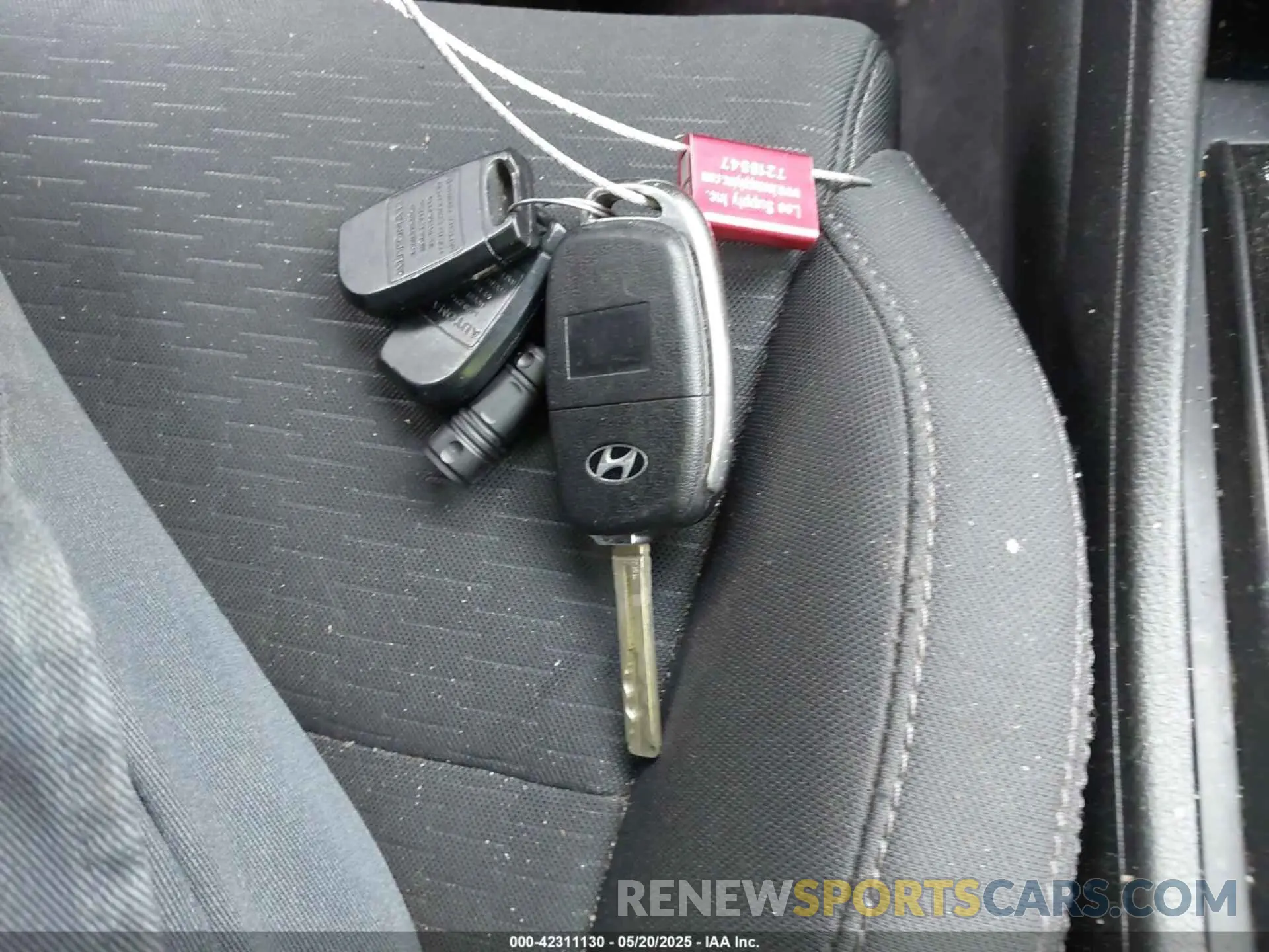 11 Фотография поврежденного автомобиля KM8J2CA44KU062266 HYUNDAI TUCSON 2019