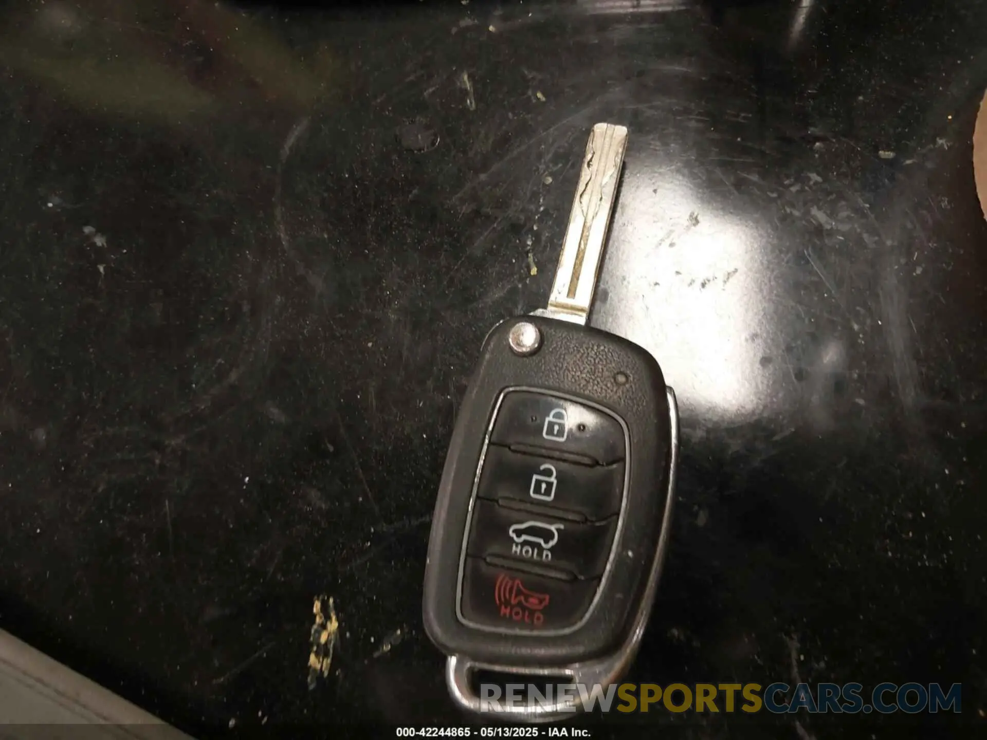 11 Фотография поврежденного автомобиля KM8J2CA45KU065869 HYUNDAI TUCSON 2019