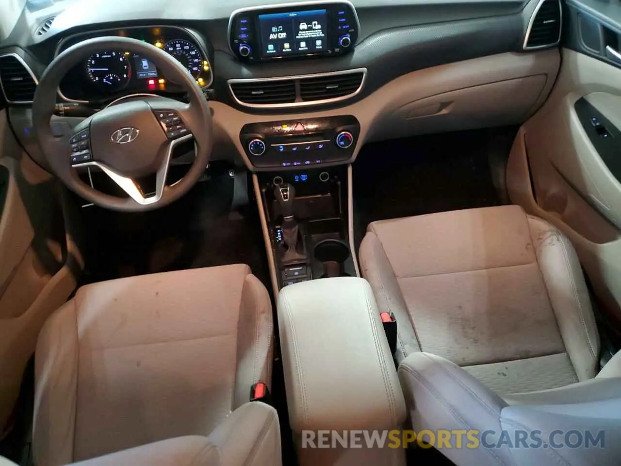 8 Photograph of a damaged car KM8J2CA45KU847024 HYUNDAI TUCSON 2019