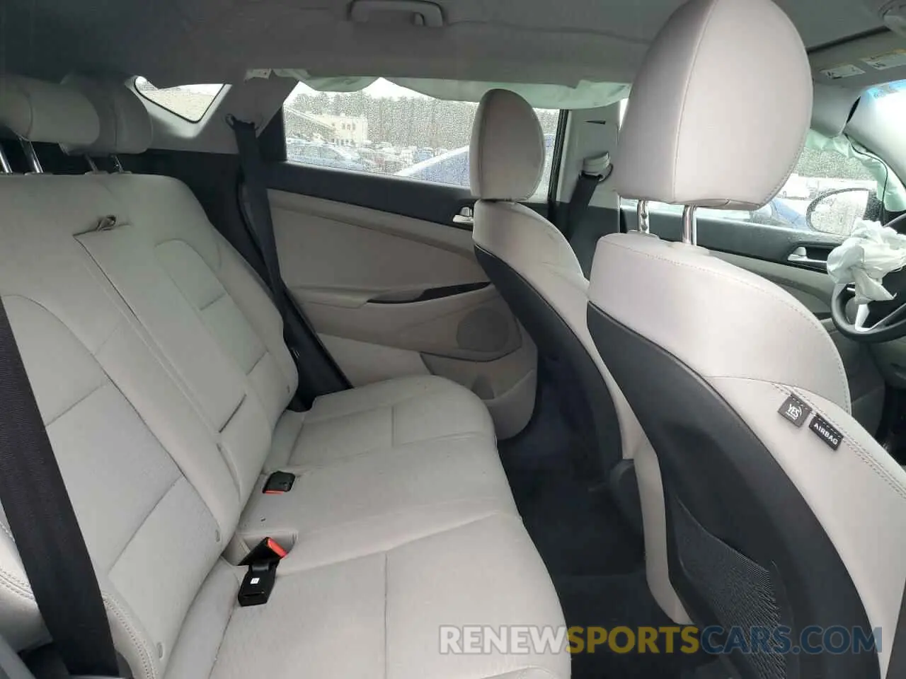 11 Photograph of a damaged car KM8J2CA45KU847041 HYUNDAI TUCSON 2019