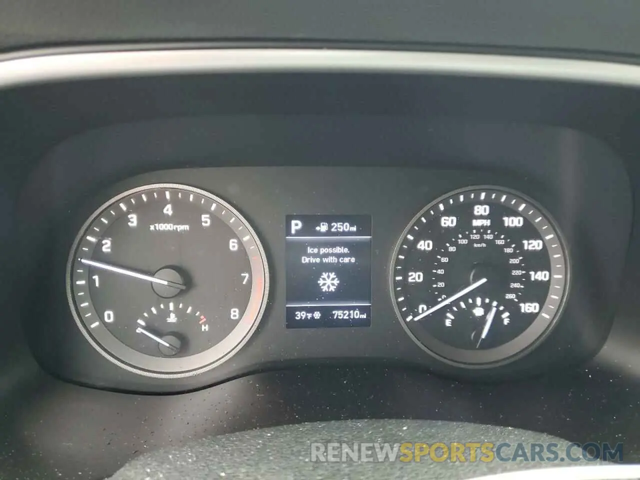 9 Photograph of a damaged car KM8J2CA45KU847041 HYUNDAI TUCSON 2019