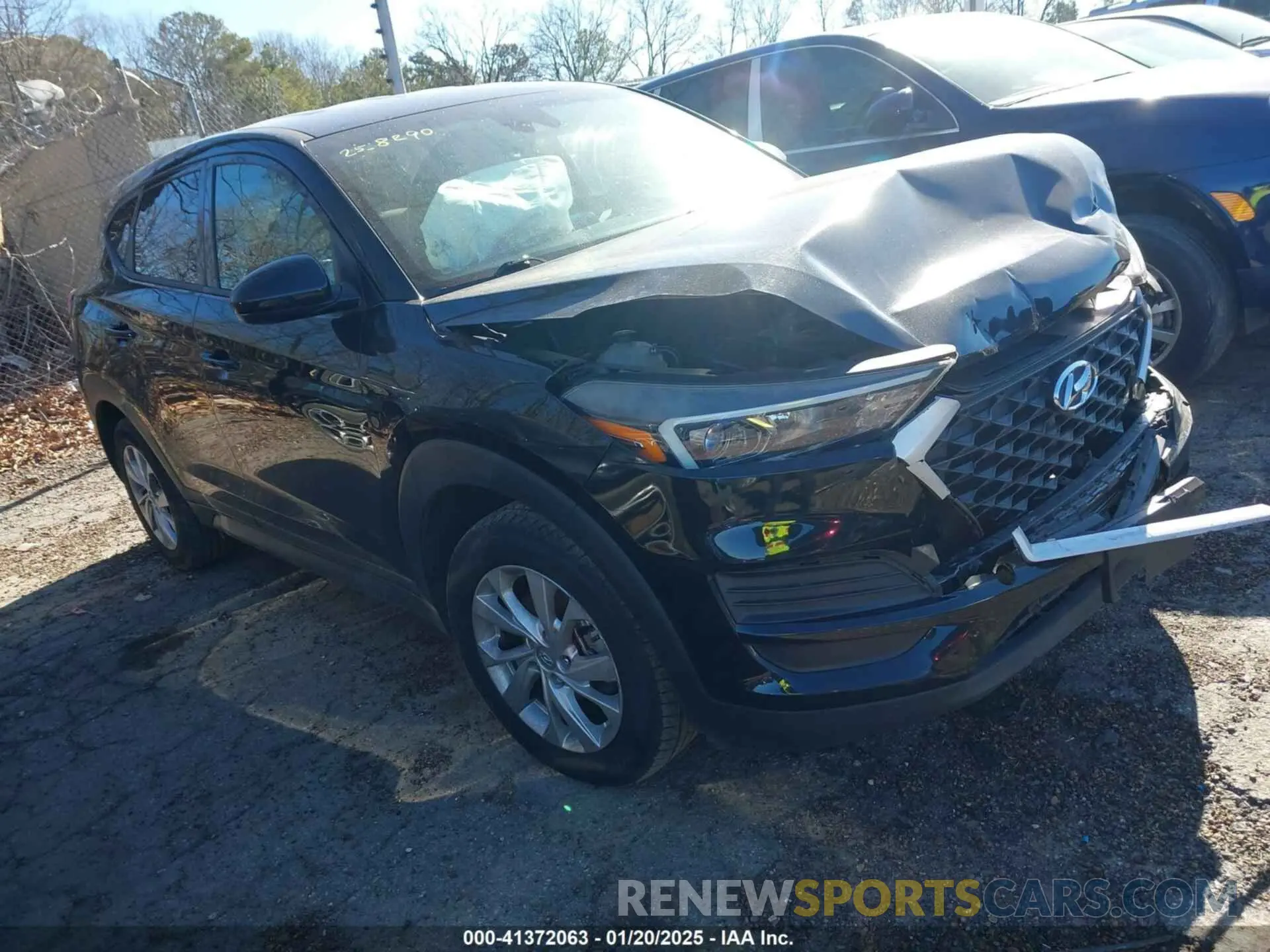 1 Photograph of a damaged car KM8J2CA45KU951058 HYUNDAI TUCSON 2019