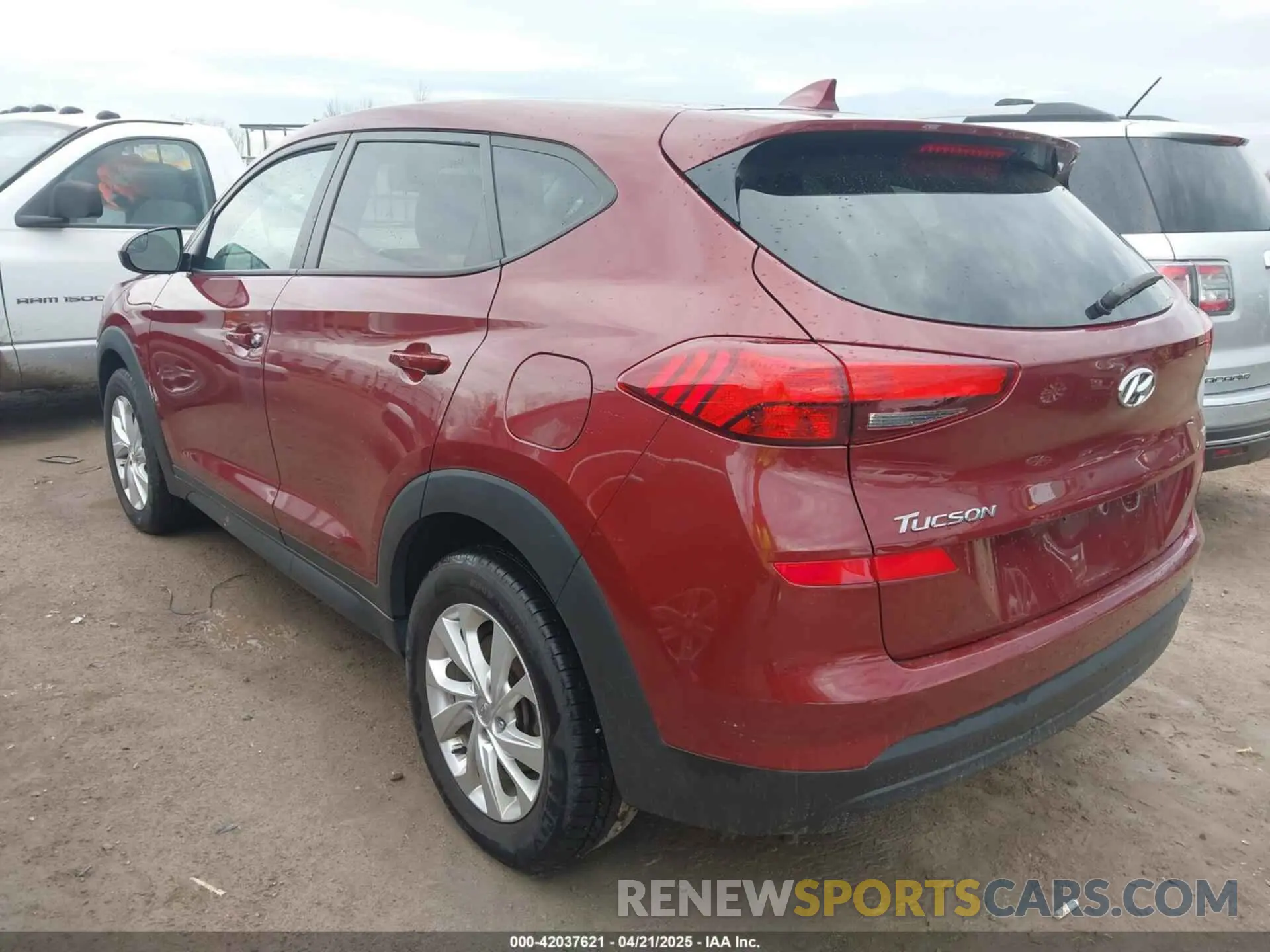 3 Photograph of a damaged car KM8J2CA46KU009715 HYUNDAI TUCSON 2019