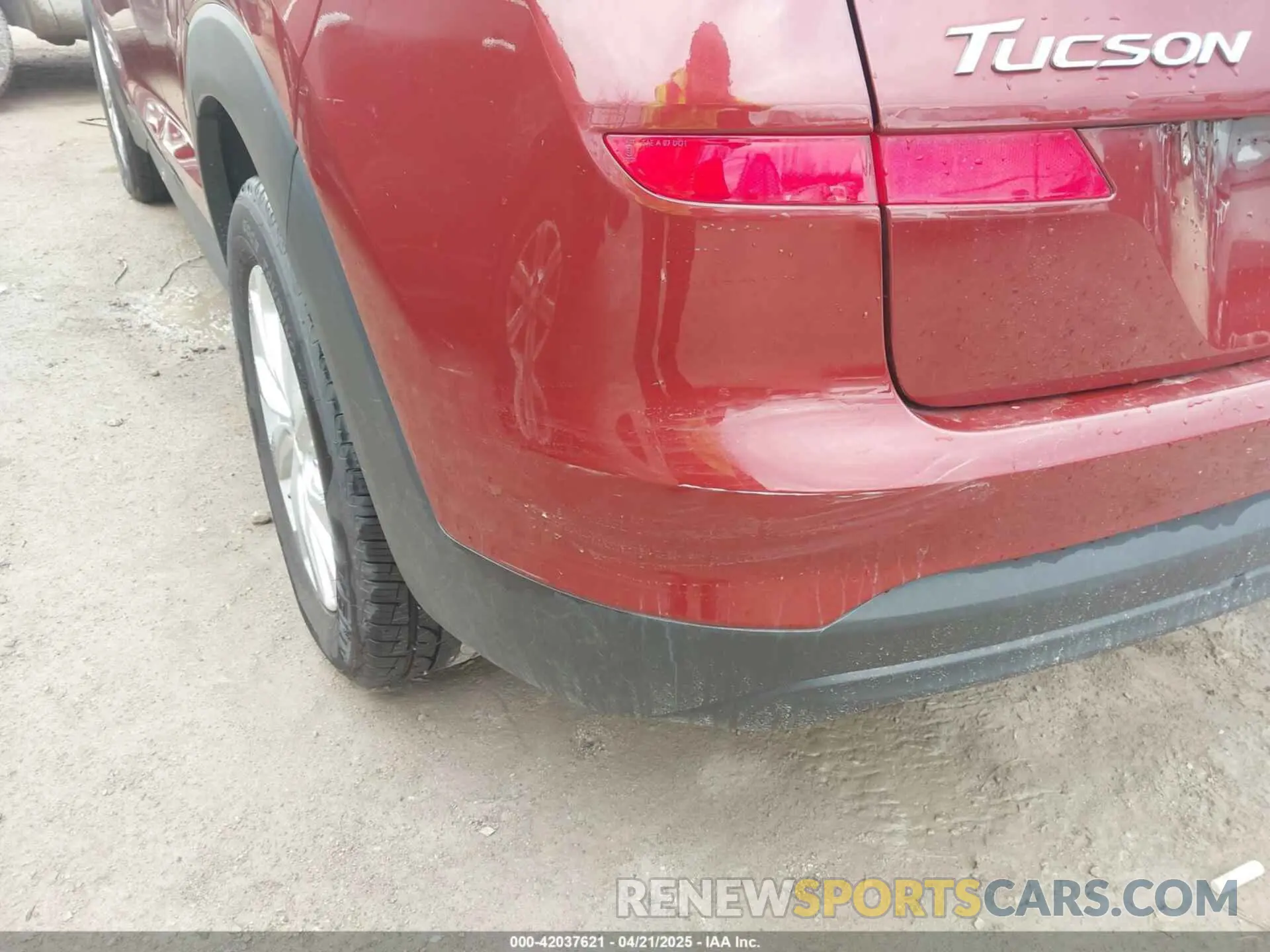 6 Photograph of a damaged car KM8J2CA46KU009715 HYUNDAI TUCSON 2019