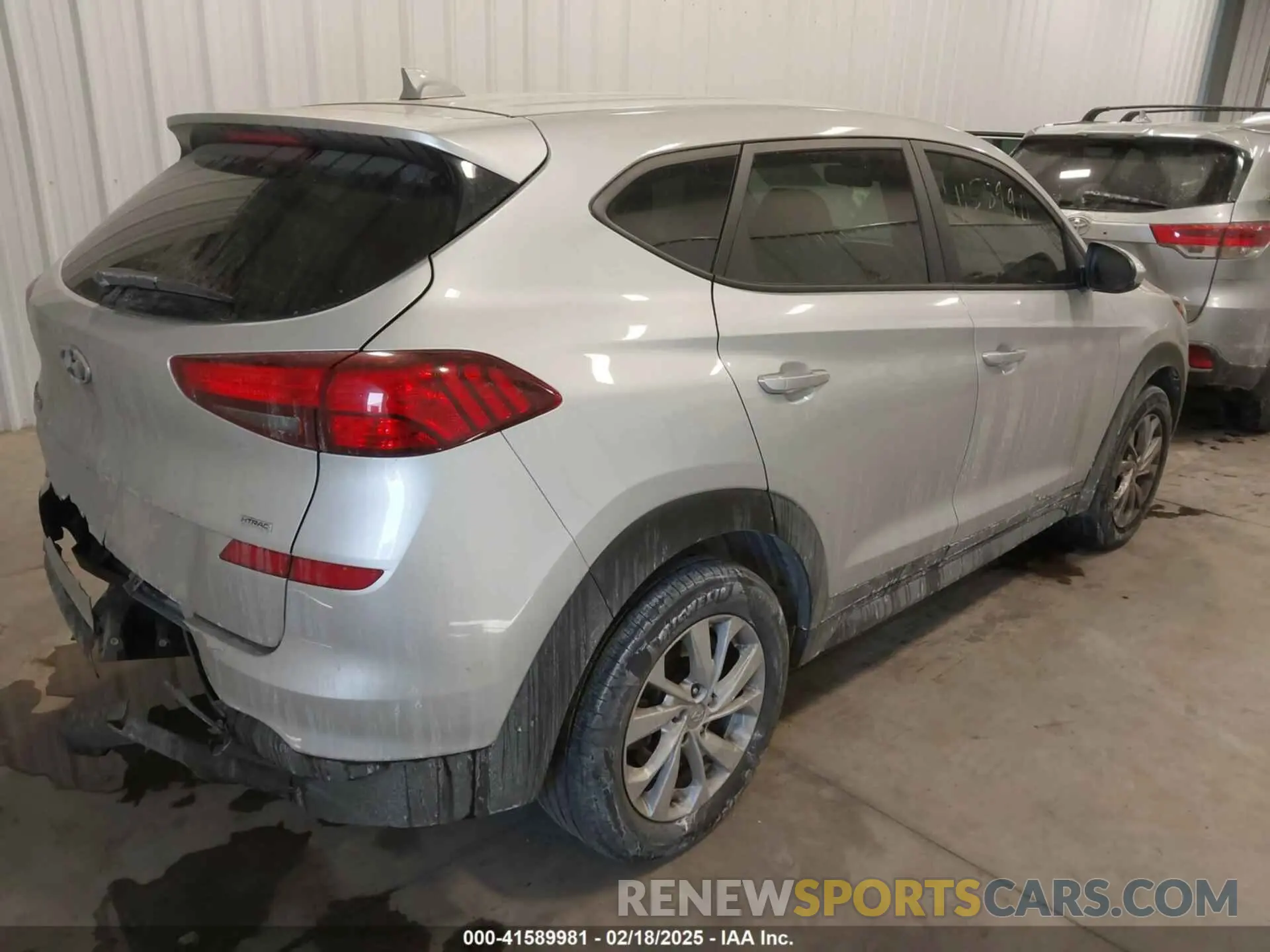 4 Photograph of a damaged car KM8J2CA46KU851423 HYUNDAI TUCSON 2019