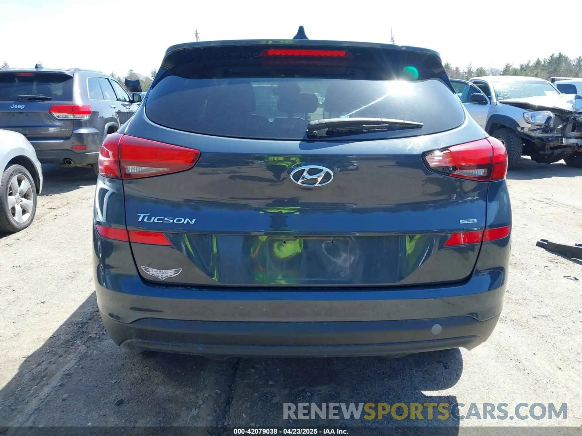 17 Photograph of a damaged car KM8J2CA46KU859019 HYUNDAI TUCSON 2019