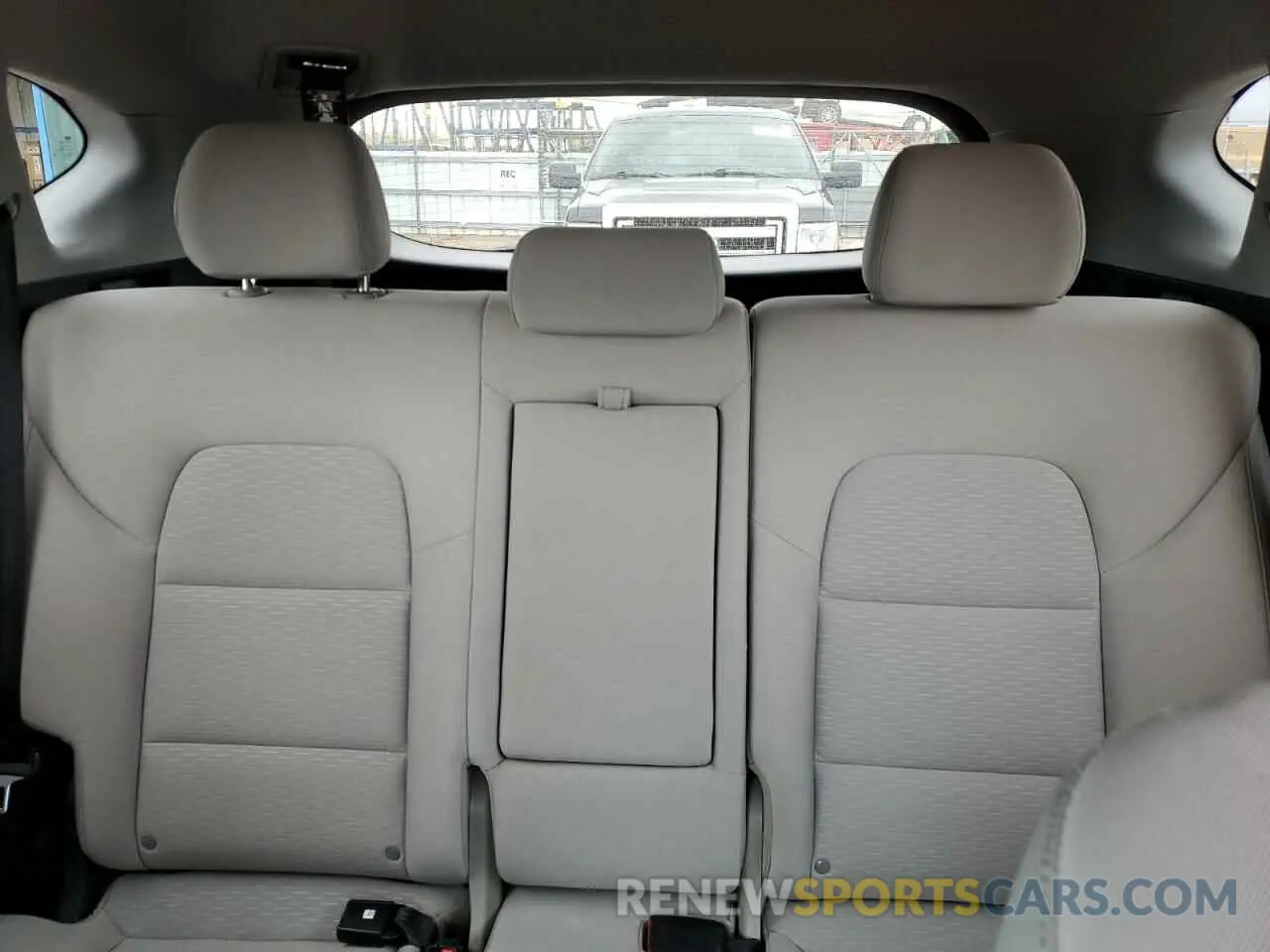 10 Photograph of a damaged car KM8J2CA46KU891372 HYUNDAI TUCSON 2019