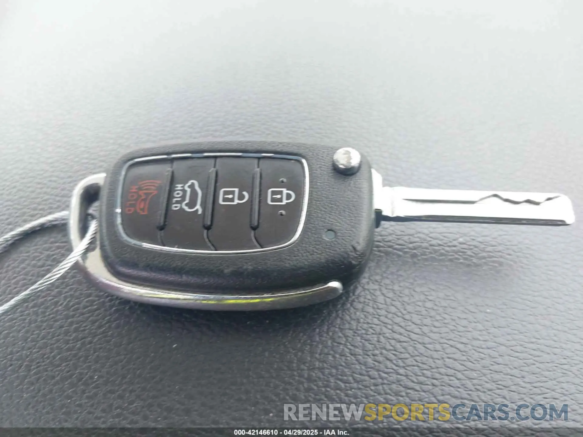 11 Photograph of a damaged car KM8J2CA46KU937184 HYUNDAI TUCSON 2019