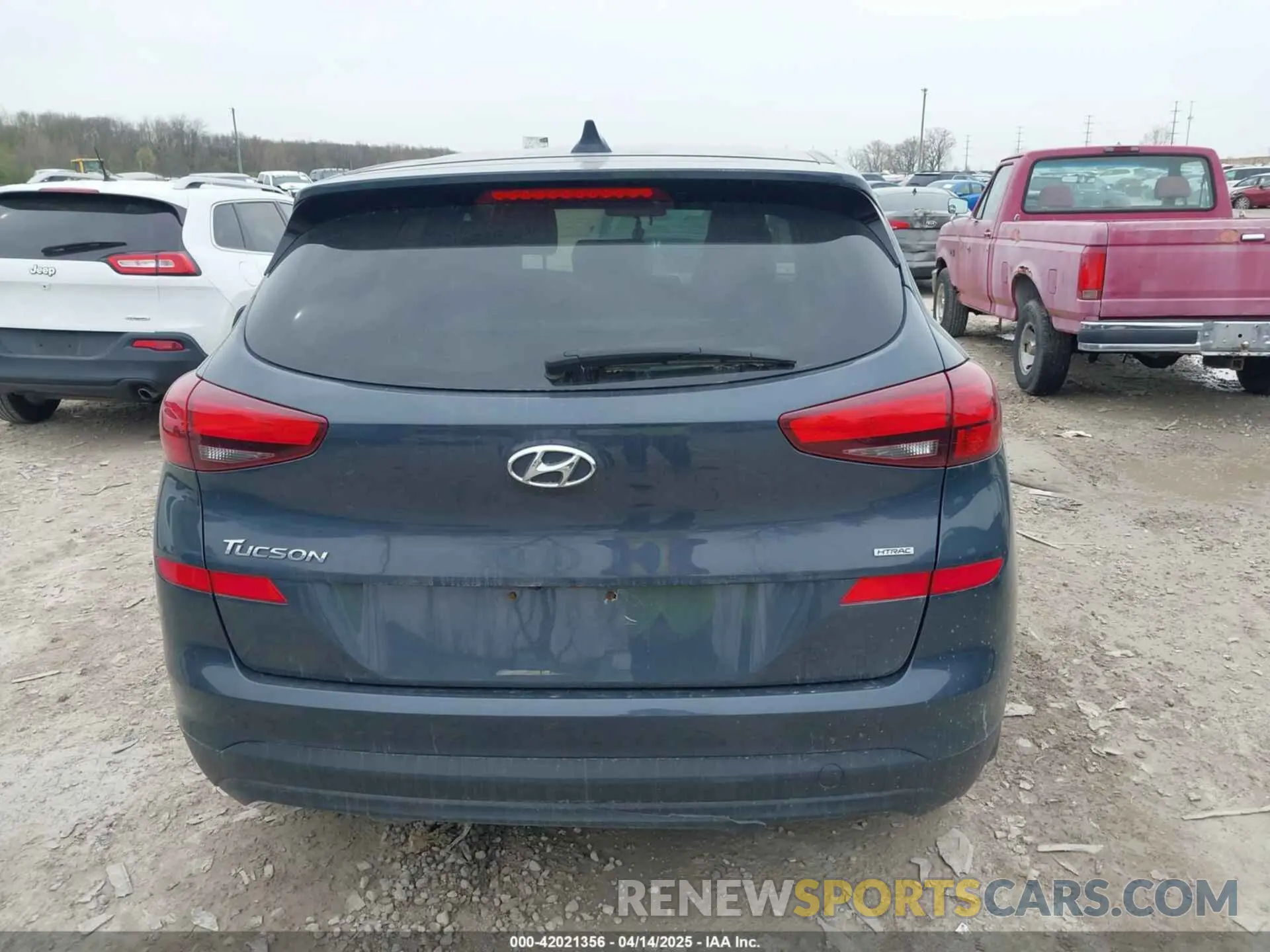 16 Photograph of a damaged car KM8J2CA47KU993439 HYUNDAI TUCSON 2019