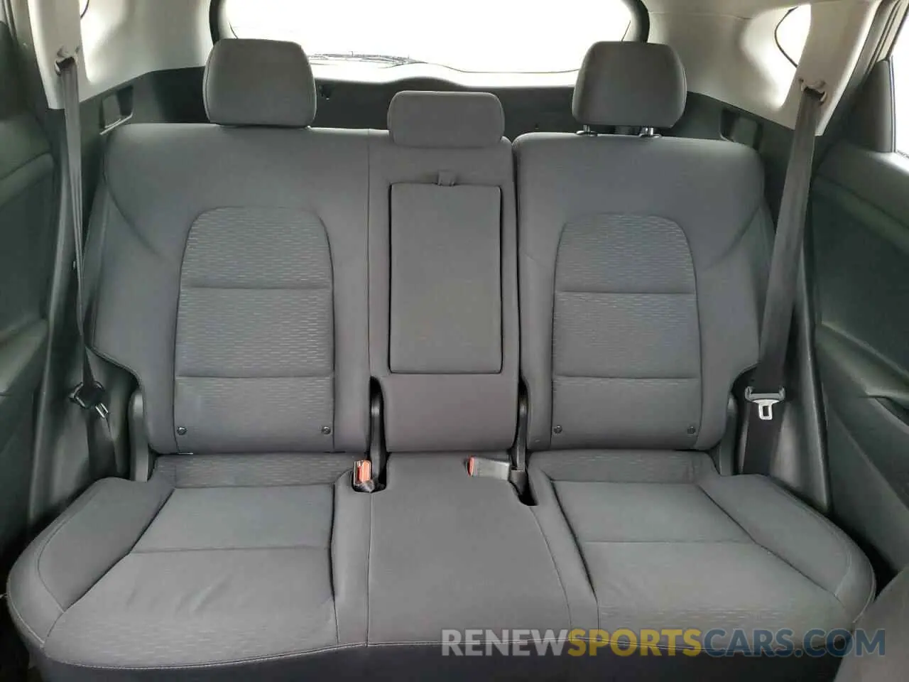 10 Photograph of a damaged car KM8J2CA48KU041131 HYUNDAI TUCSON 2019