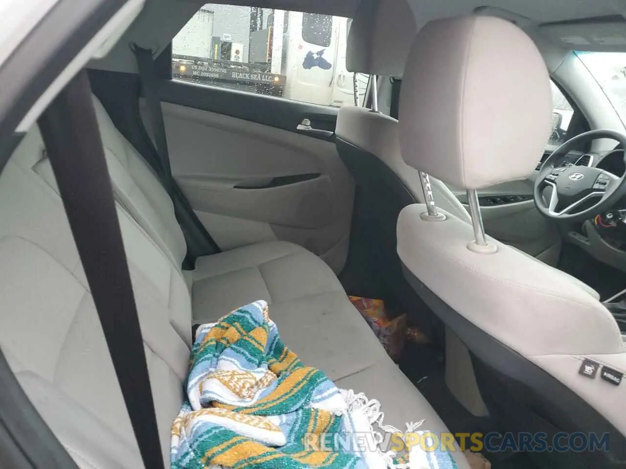 10 Photograph of a damaged car KM8J2CA49KU070301 HYUNDAI TUCSON 2019