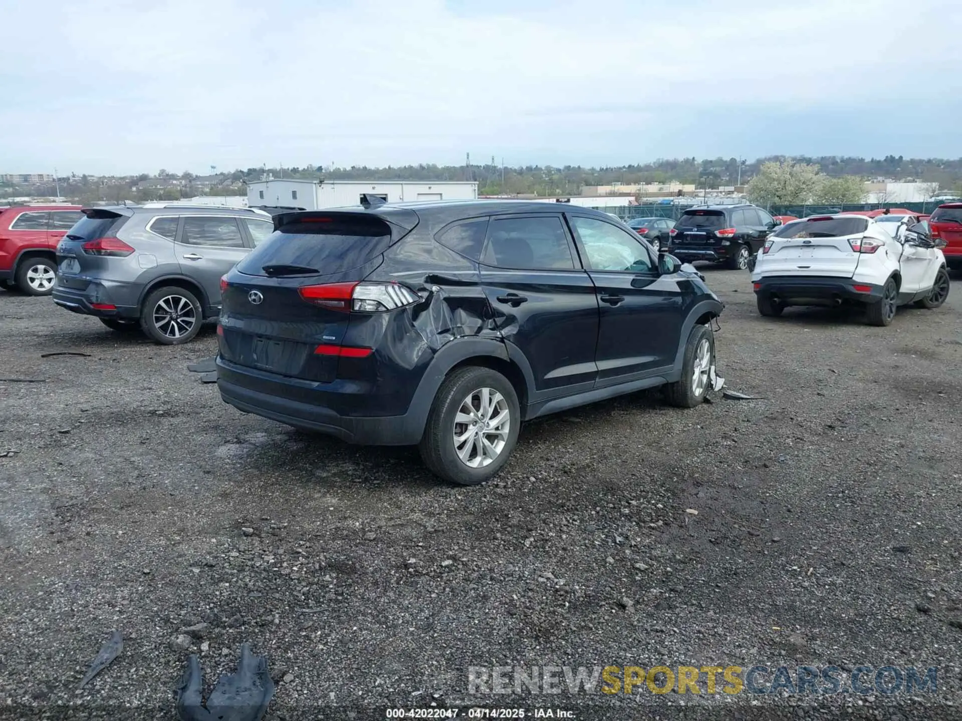 4 Photograph of a damaged car KM8J2CA49KU072789 HYUNDAI TUCSON 2019