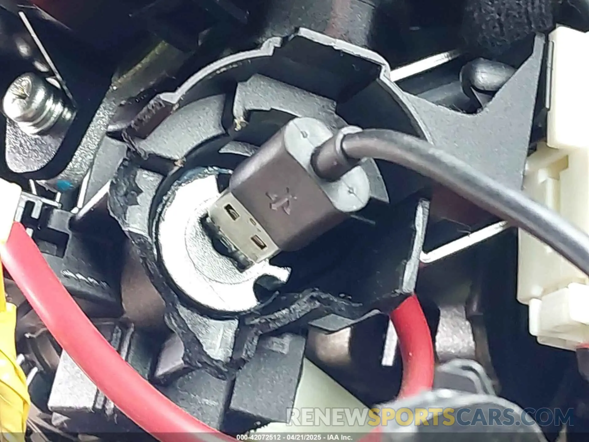 11 Photograph of a damaged car KM8J2CA49KU891267 HYUNDAI TUCSON 2019