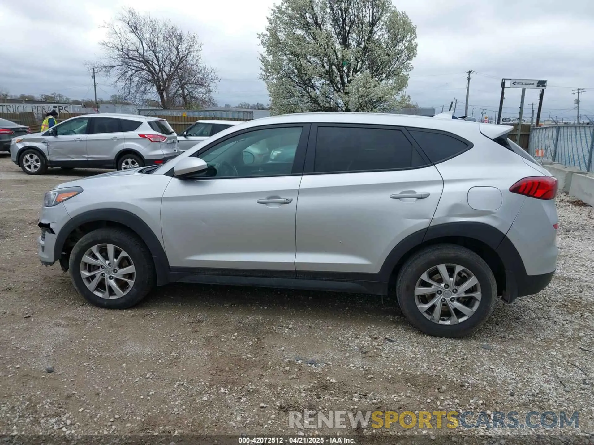 14 Photograph of a damaged car KM8J2CA49KU891267 HYUNDAI TUCSON 2019
