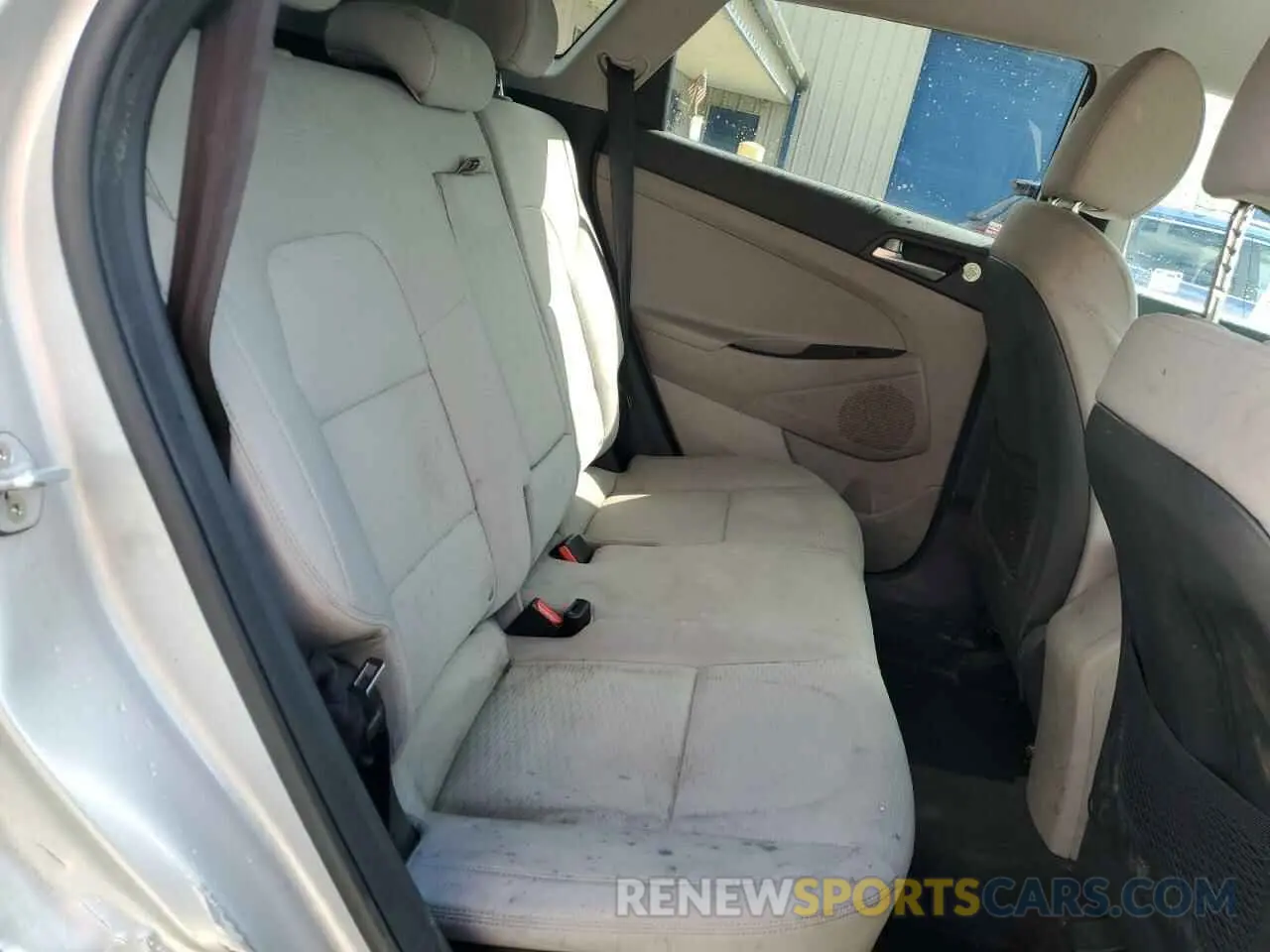 11 Photograph of a damaged car KM8J2CA49KU912845 HYUNDAI TUCSON 2019