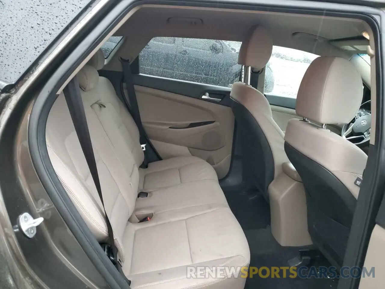 11 Photograph of a damaged car KM8J2CA4XKU869150 HYUNDAI TUCSON 2019