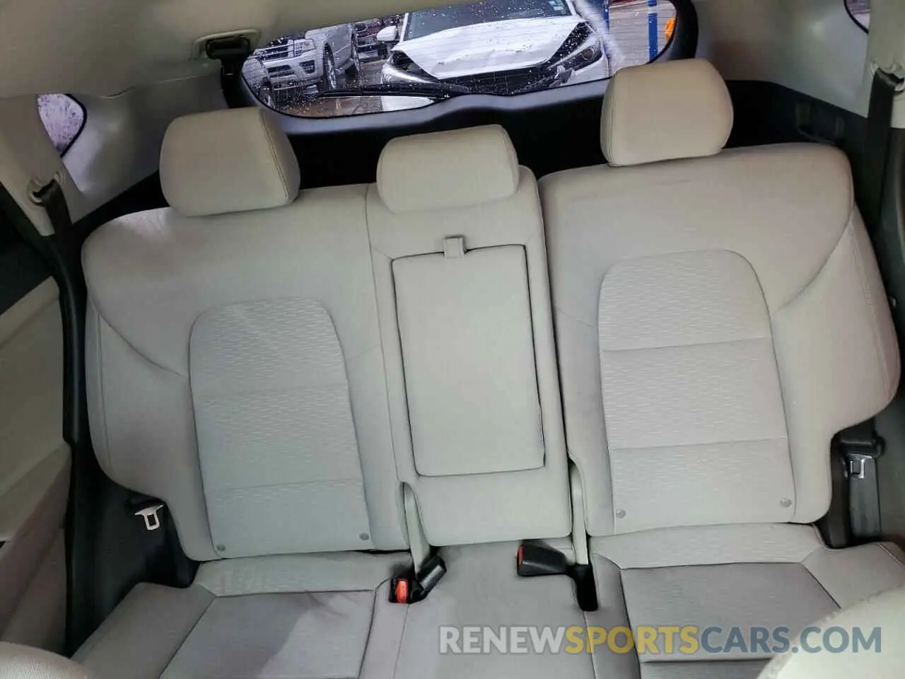 10 Фотография поврежденного автомобиля KM8J2CA4XKU921439 HYUNDAI TUCSON 2019