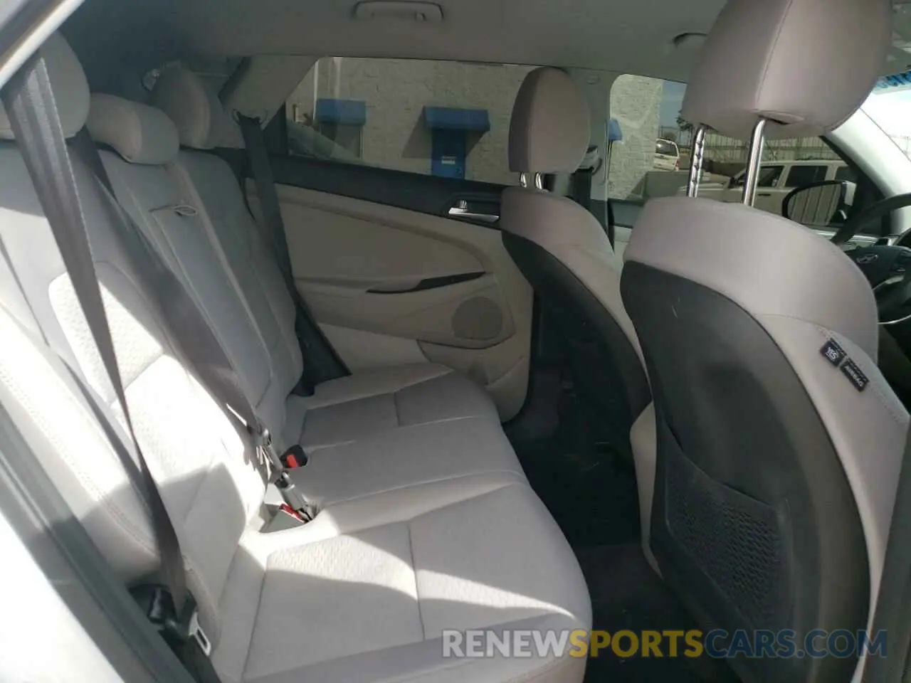 11 Photograph of a damaged car KM8J33A40KU871681 HYUNDAI TUCSON 2019