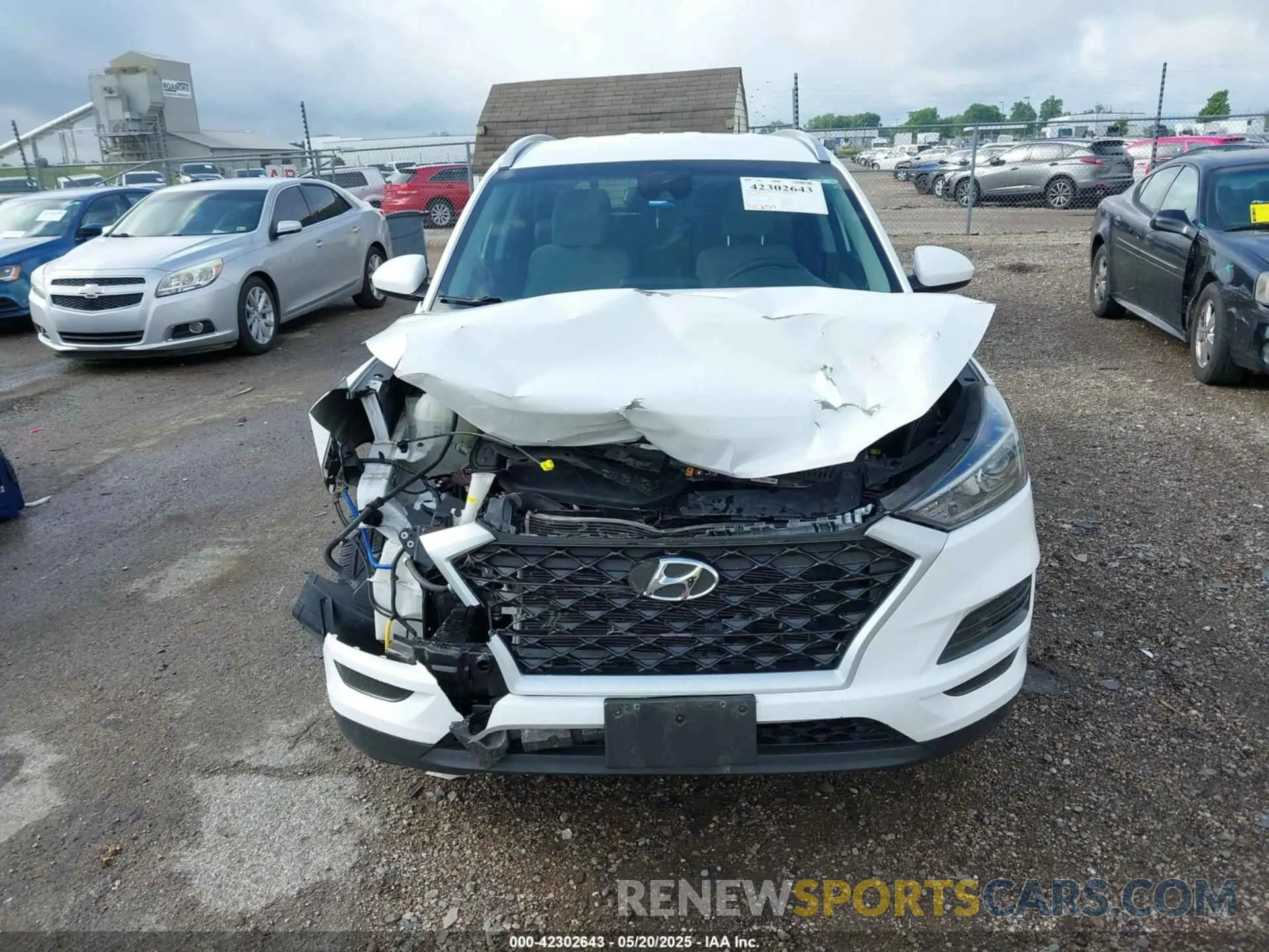 12 Фотография поврежденного автомобиля KM8J33A41KU013023 HYUNDAI TUCSON 2019