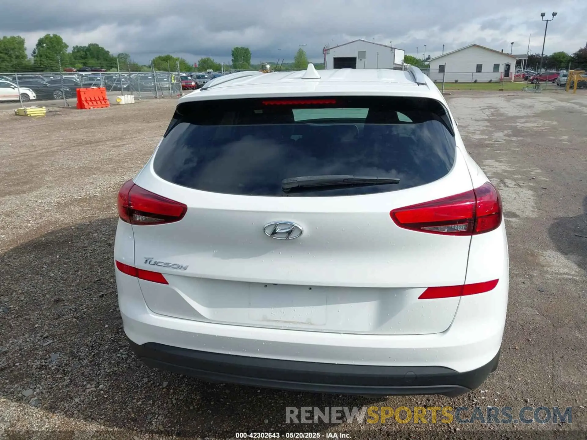 16 Фотография поврежденного автомобиля KM8J33A41KU013023 HYUNDAI TUCSON 2019