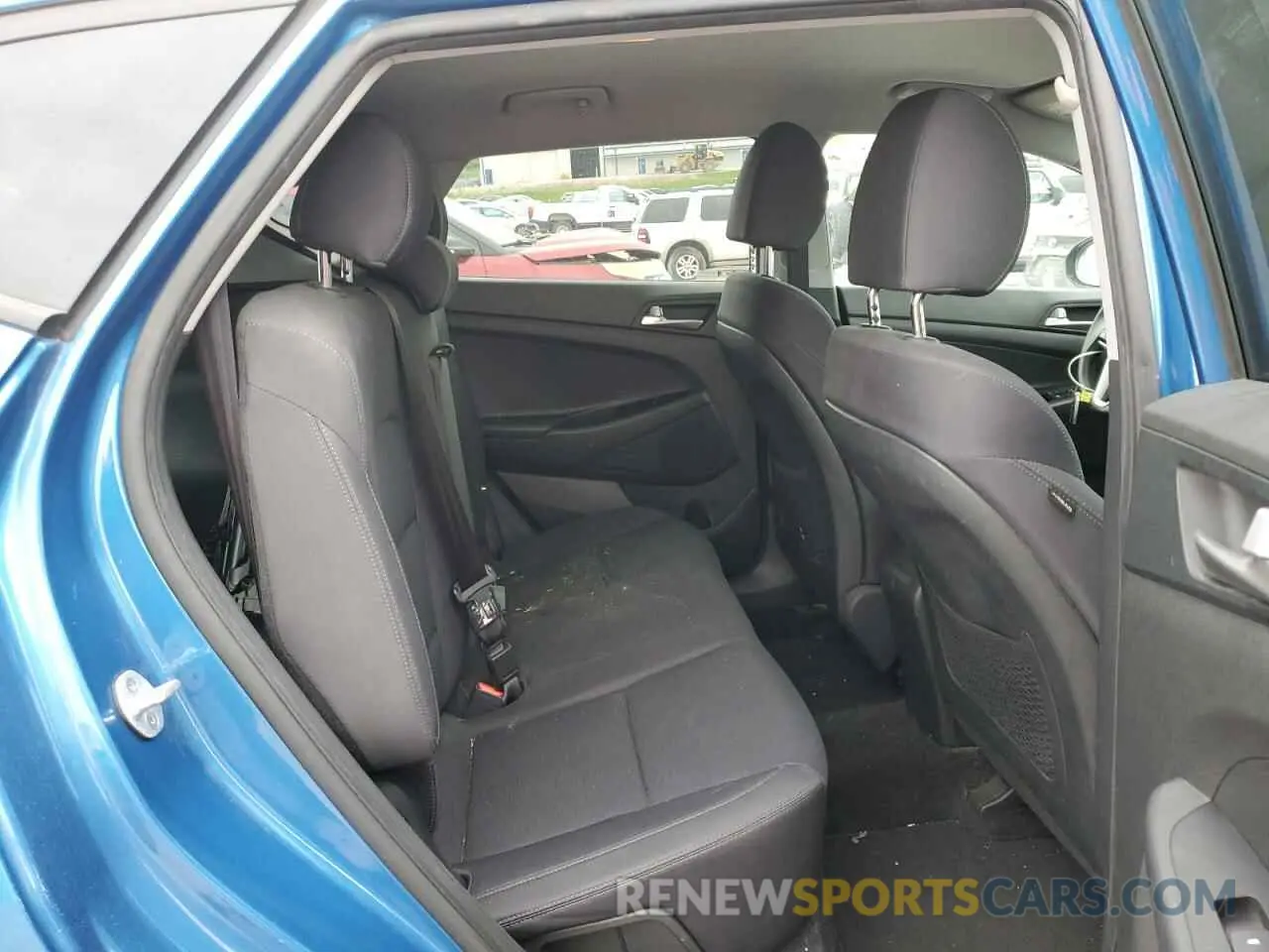 10 Фотография поврежденного автомобиля KM8J33A42KU026573 HYUNDAI TUCSON 2019