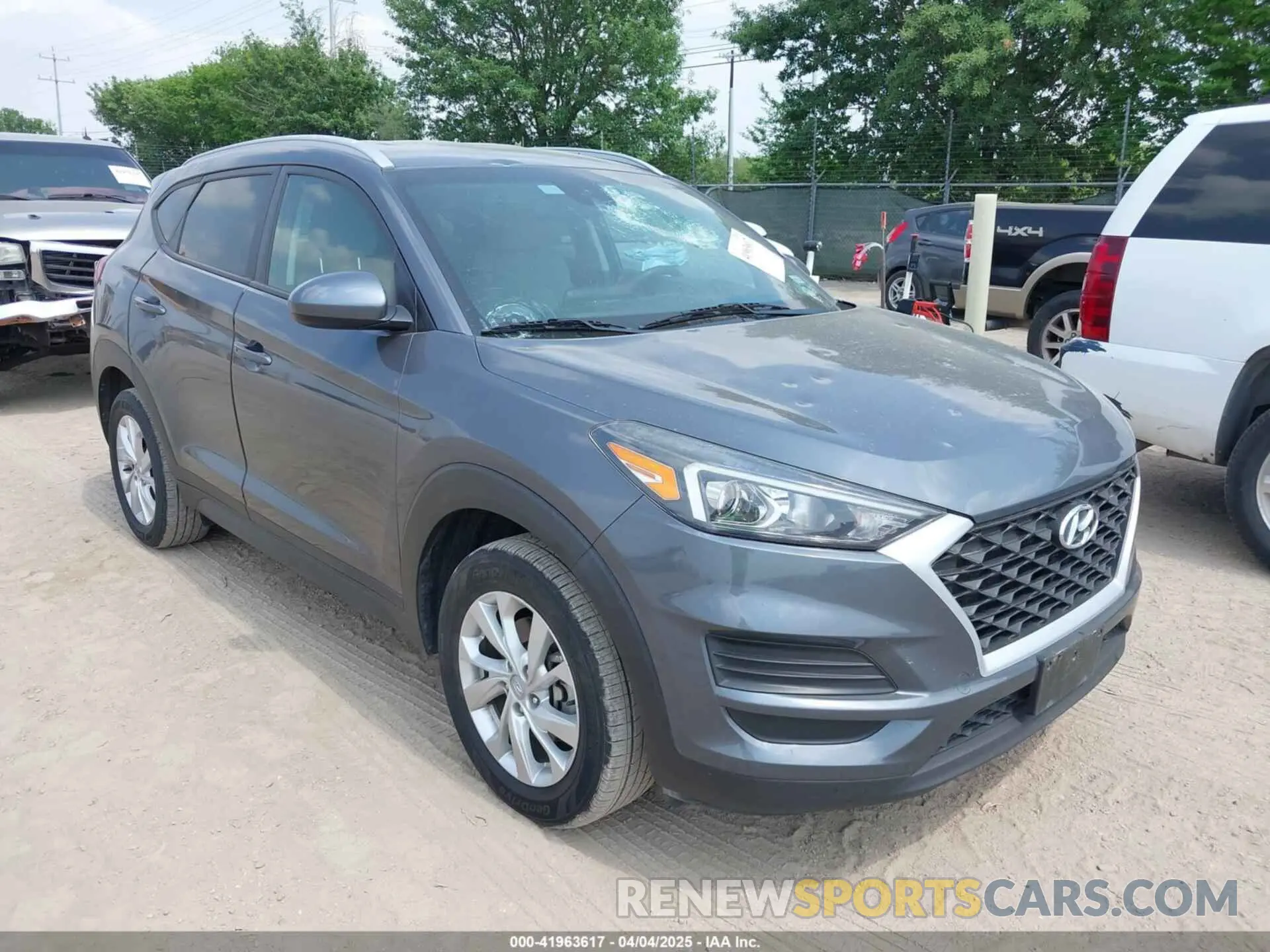 1 Фотография поврежденного автомобиля KM8J33A43KU962816 HYUNDAI TUCSON 2019