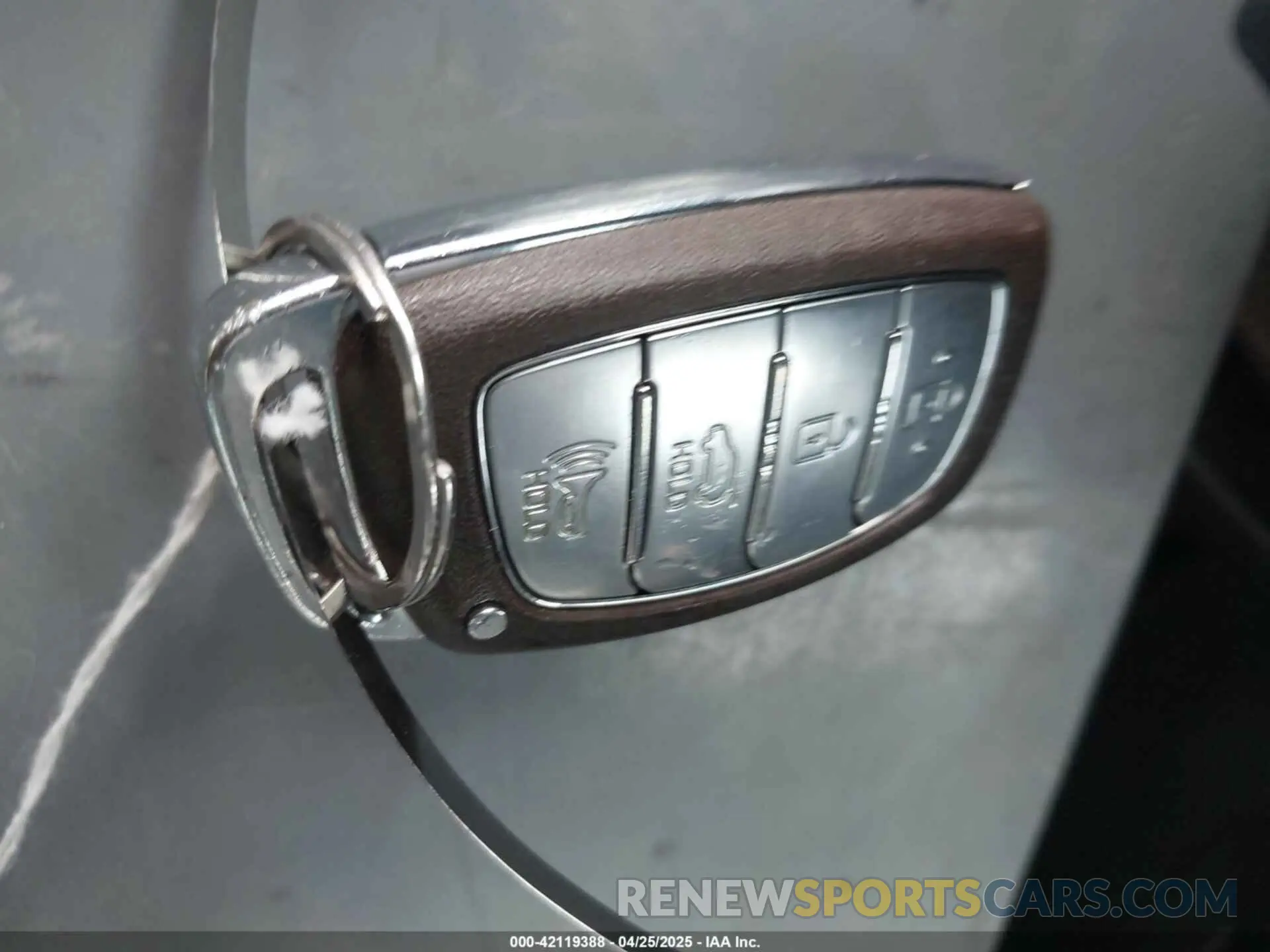 11 Фотография поврежденного автомобиля KM8J33A46KU025569 HYUNDAI TUCSON 2019