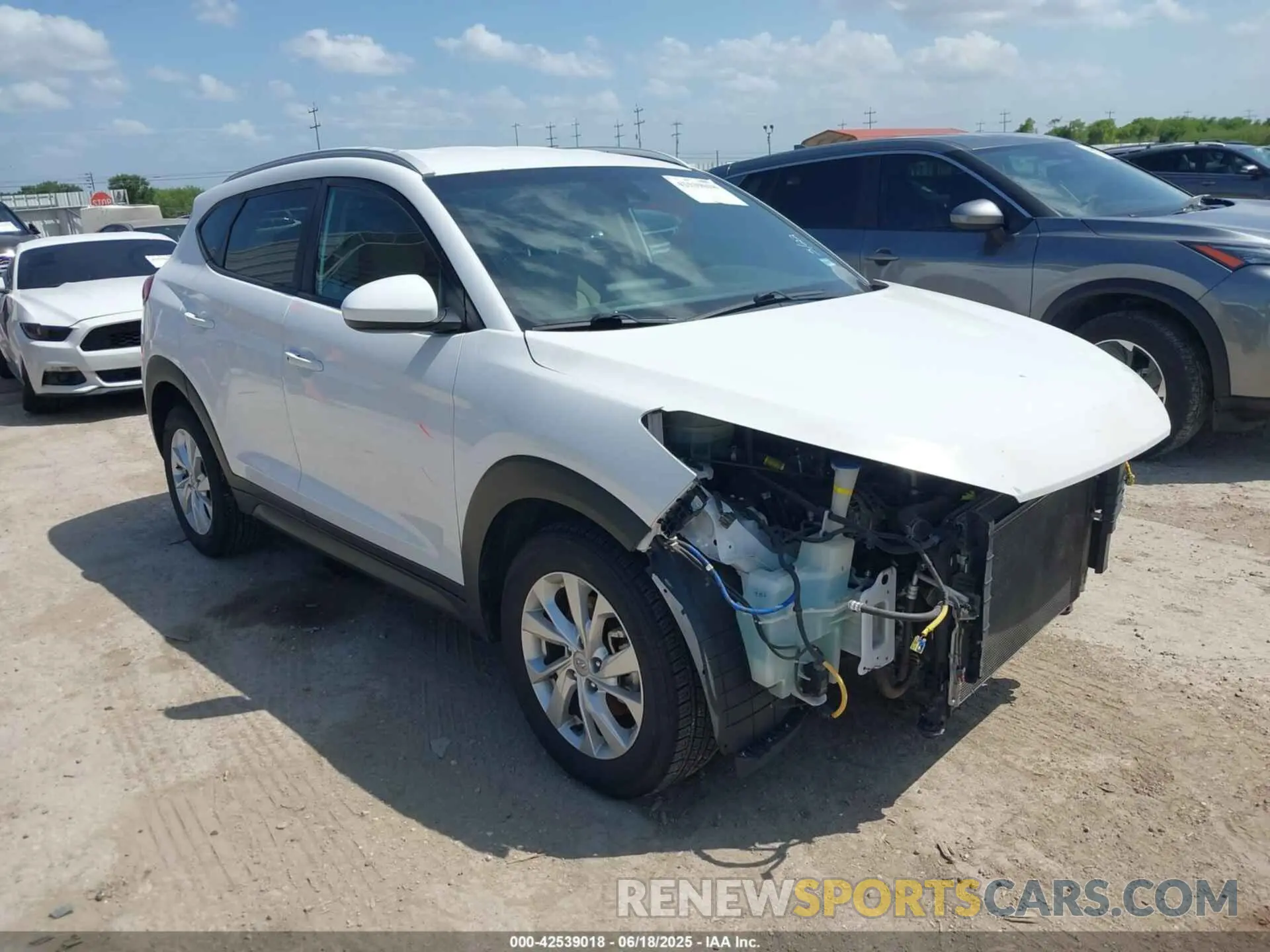 1 Photograph of a damaged car KM8J33A49KU940769 HYUNDAI TUCSON 2019