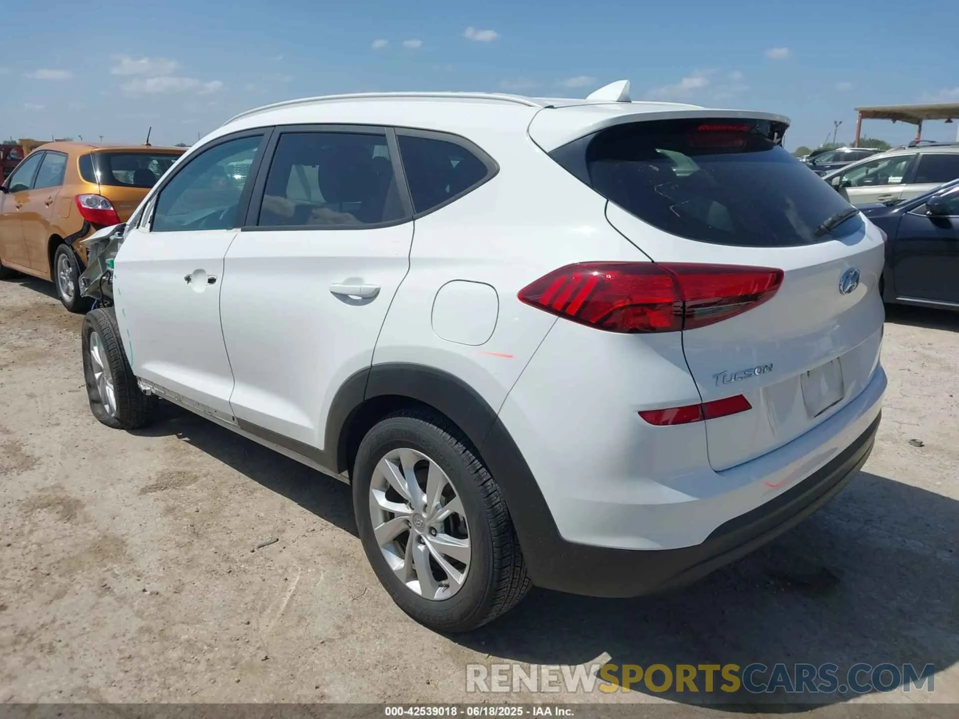 3 Photograph of a damaged car KM8J33A49KU940769 HYUNDAI TUCSON 2019
