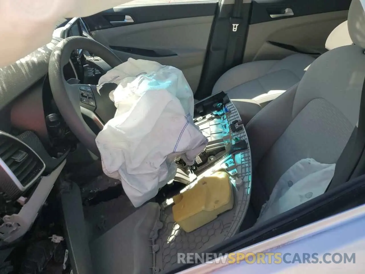 11 Photograph of a damaged car KM8J33A49KU979832 HYUNDAI TUCSON 2019