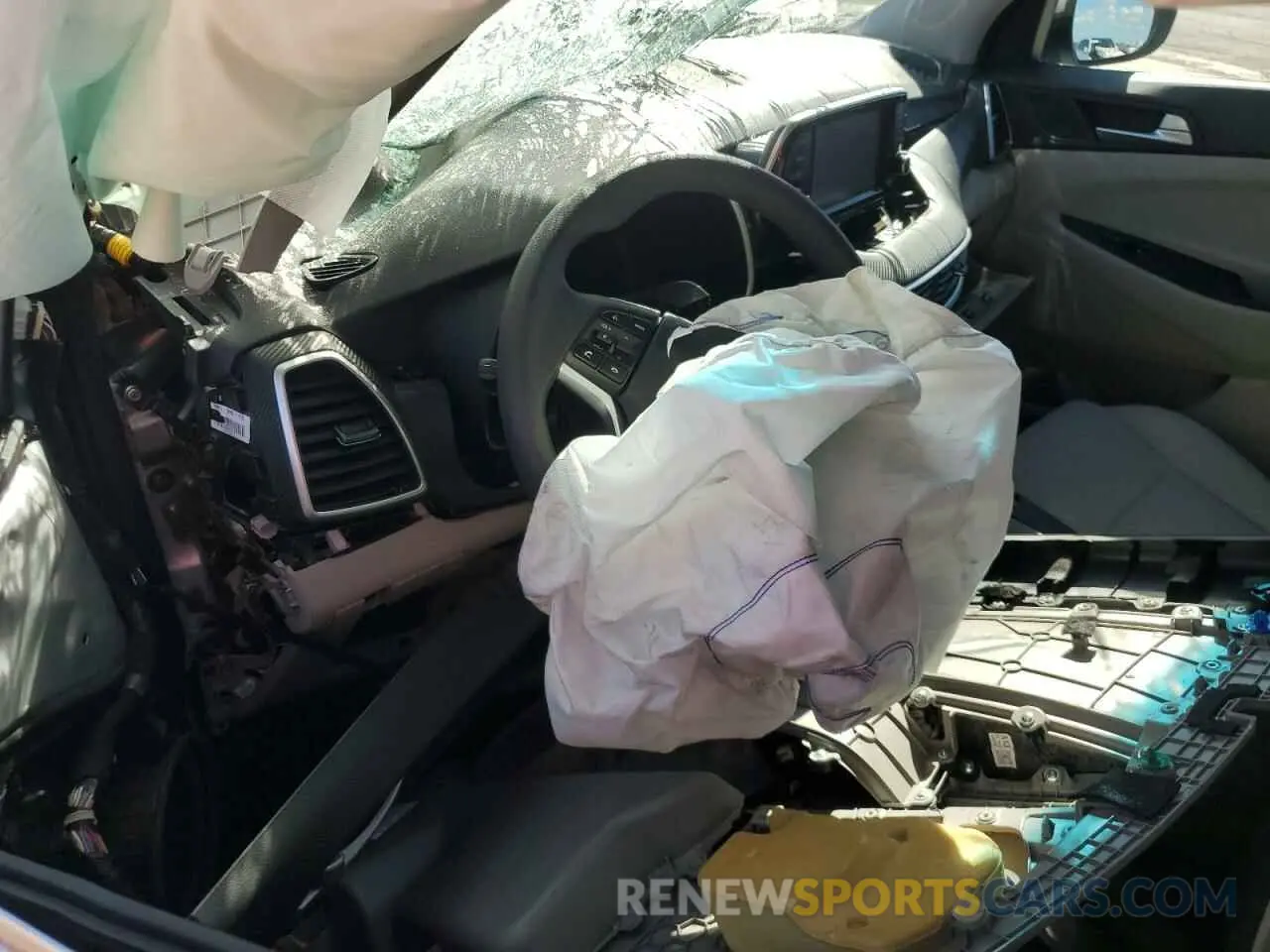 8 Photograph of a damaged car KM8J33A49KU979832 HYUNDAI TUCSON 2019