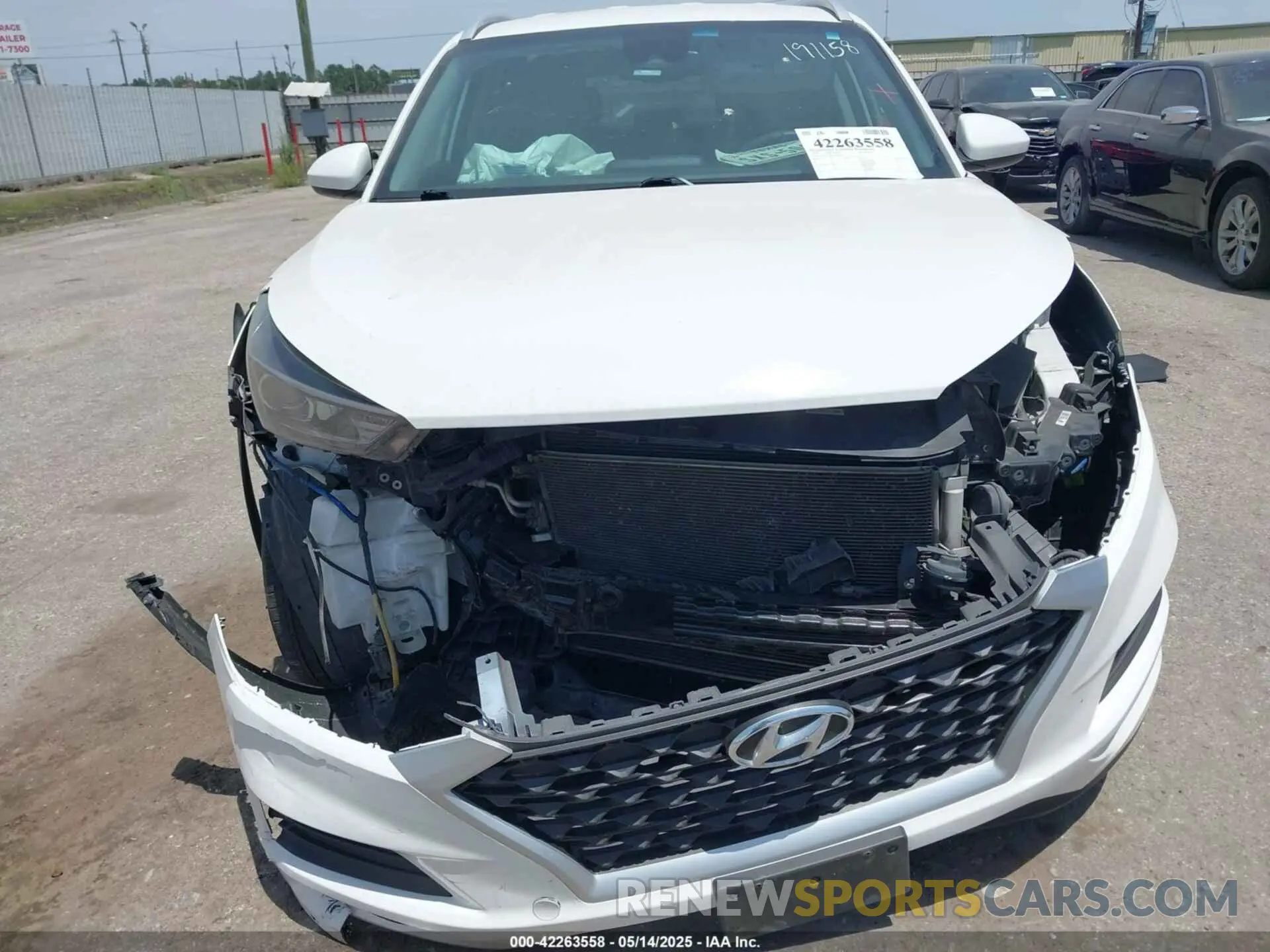 11 Photograph of a damaged car KM8J33A49KU993200 HYUNDAI TUCSON 2019