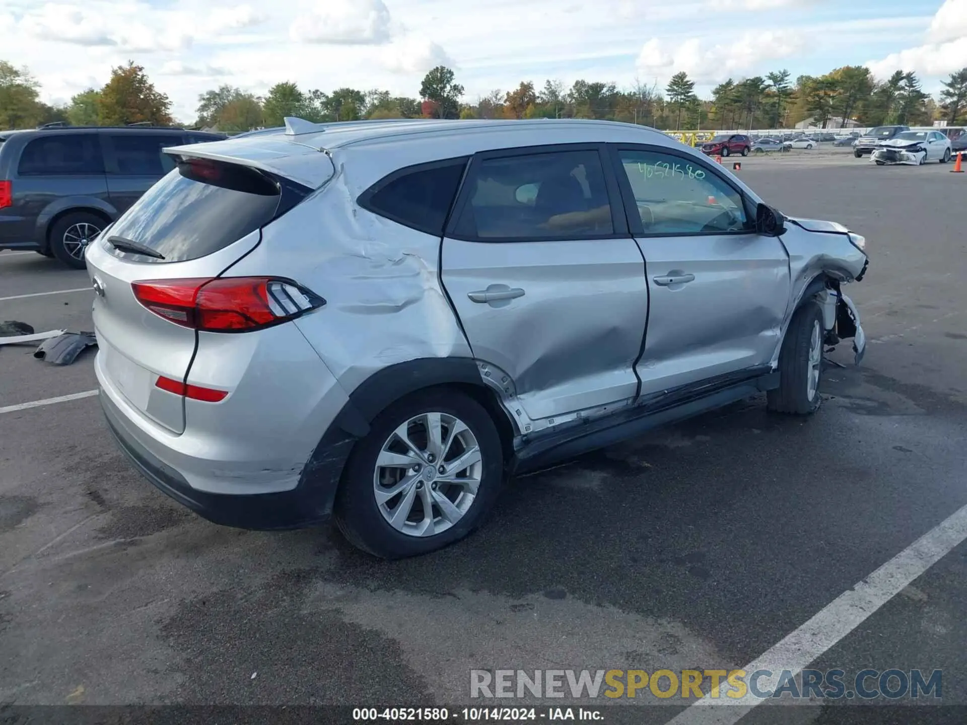 4 Фотография поврежденного автомобиля KM8J33A49KU998607 HYUNDAI TUCSON 2019