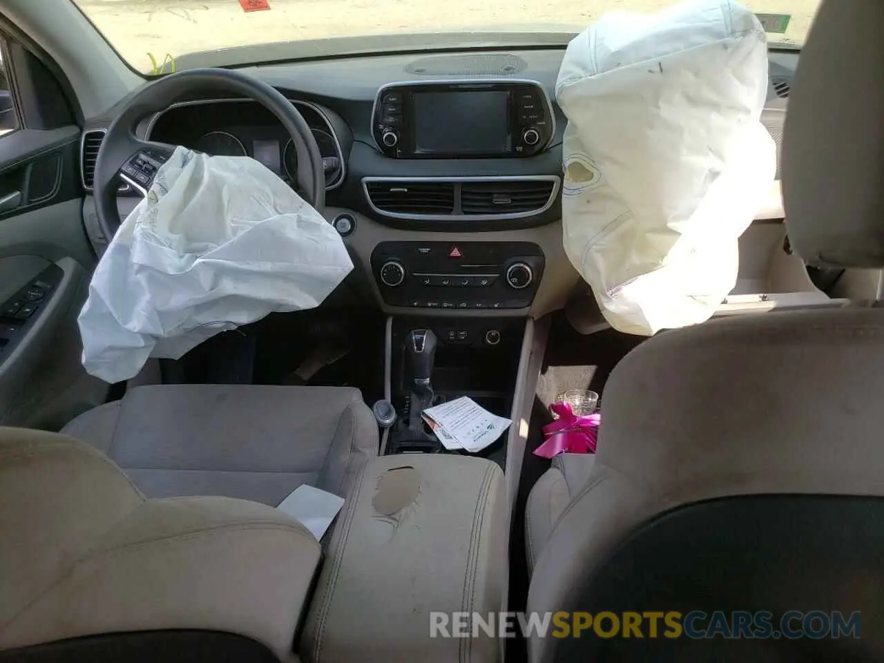 8 Photograph of a damaged car KM8J33A4XKU851261 HYUNDAI TUCSON 2019