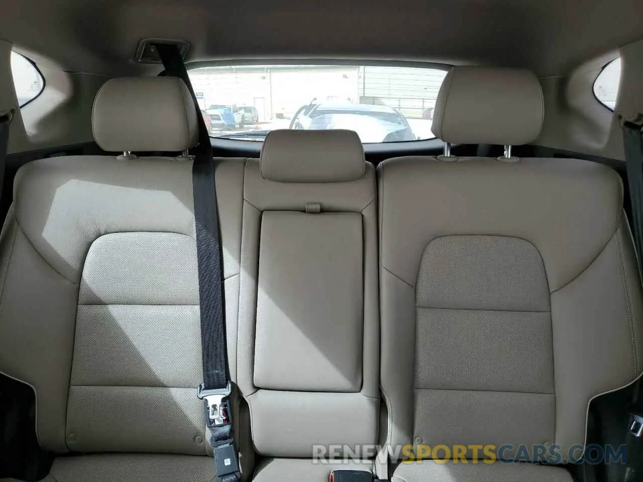 10 Photograph of a damaged car KM8J33AL2KU031330 HYUNDAI TUCSON 2019