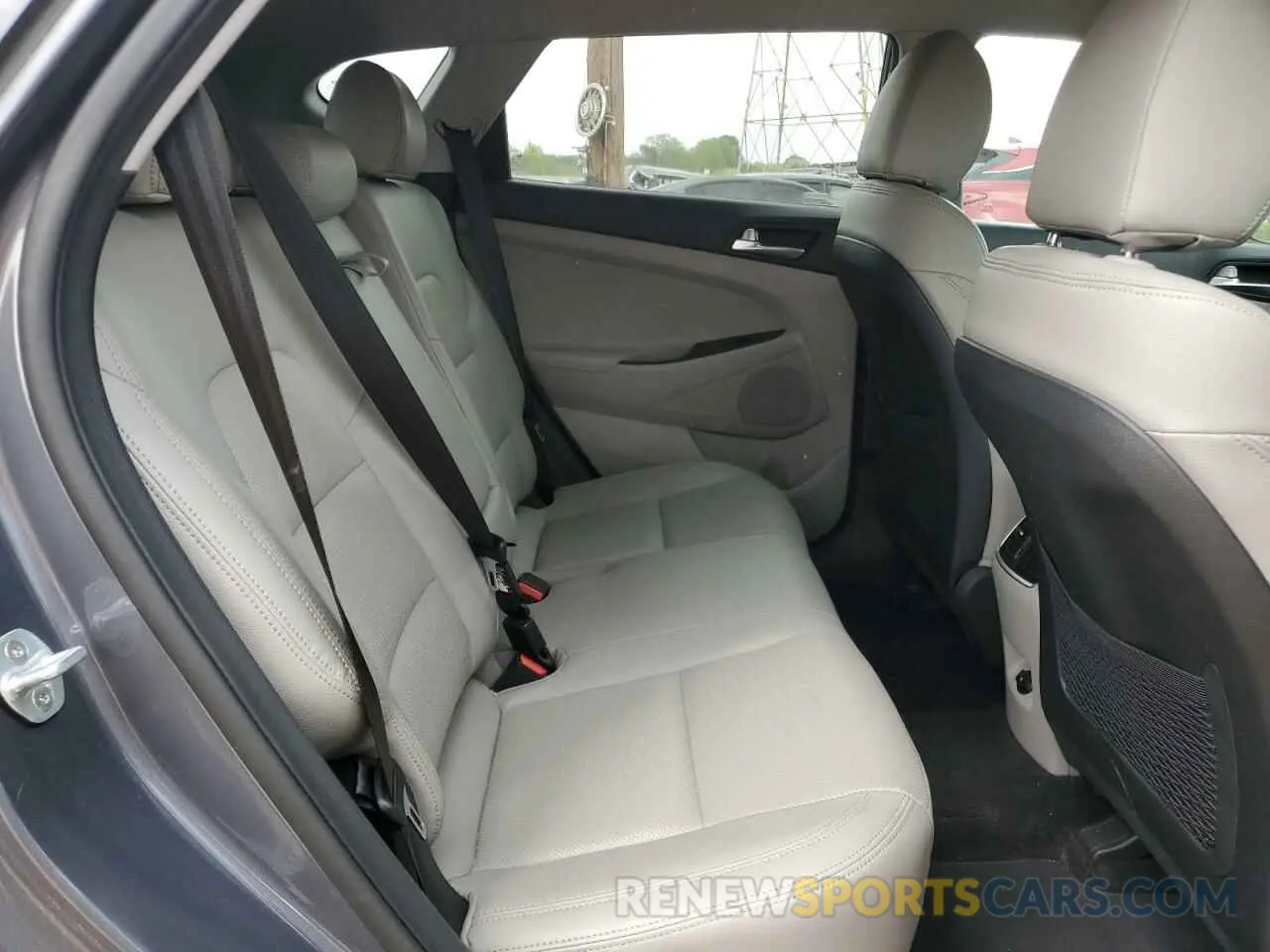 11 Photograph of a damaged car KM8J33AL2KU878218 HYUNDAI TUCSON 2019
