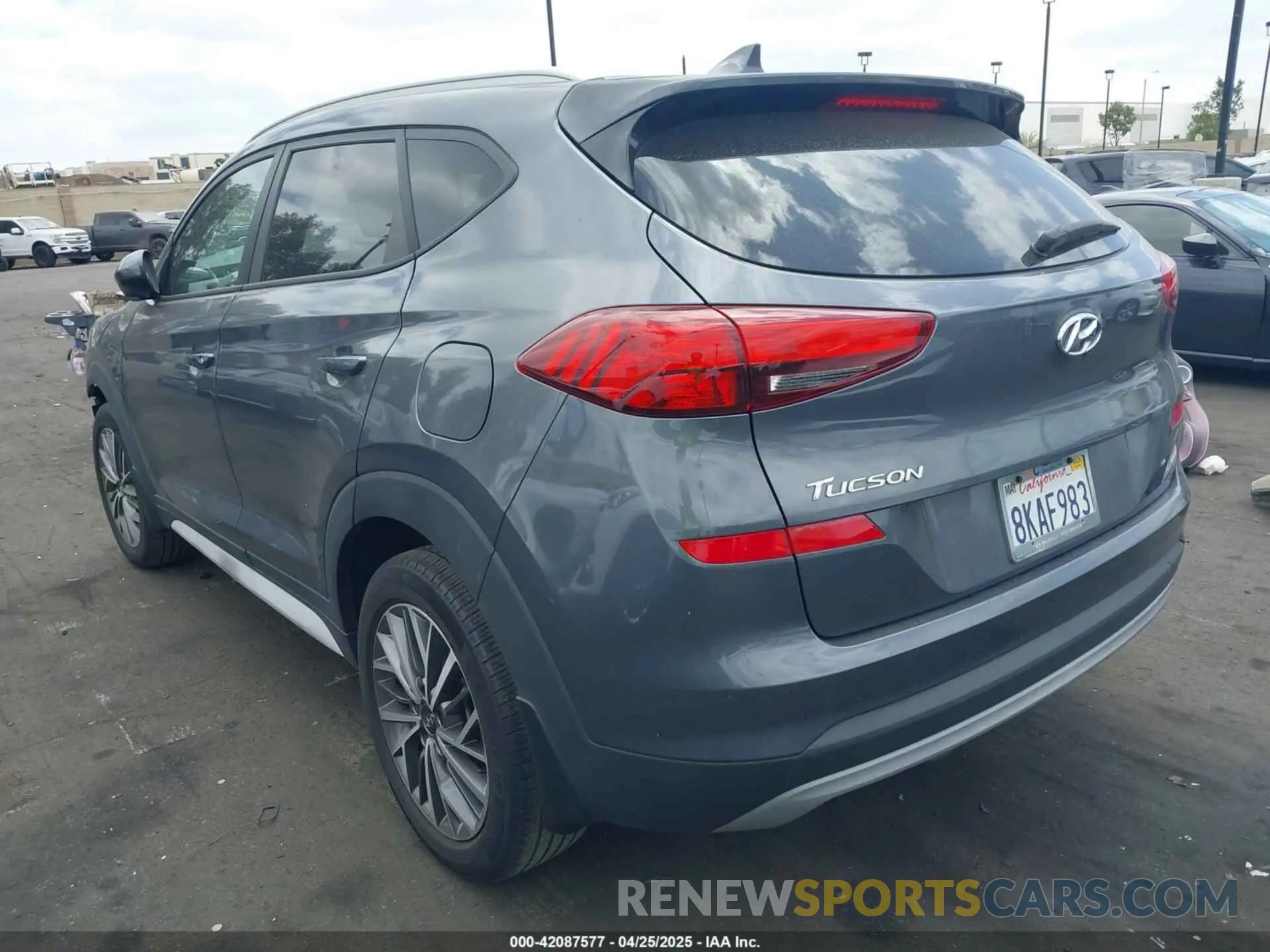 3 Photograph of a damaged car KM8J33AL2KU954388 HYUNDAI TUCSON 2019