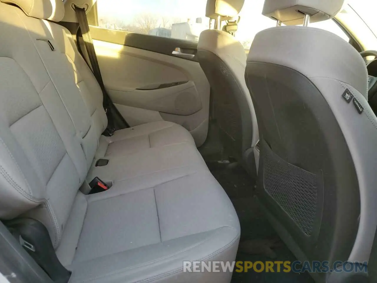 11 Photograph of a damaged car KM8J33AL3KU876123 HYUNDAI TUCSON 2019
