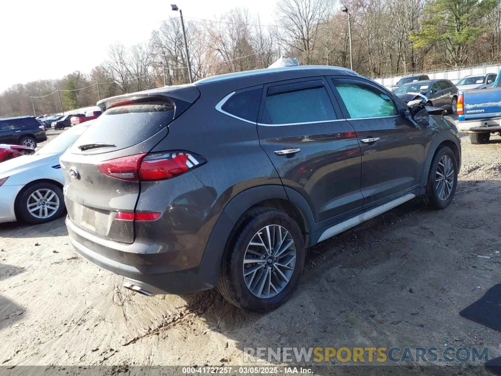 4 Фотография поврежденного автомобиля KM8J33AL4KU022757 HYUNDAI TUCSON 2019